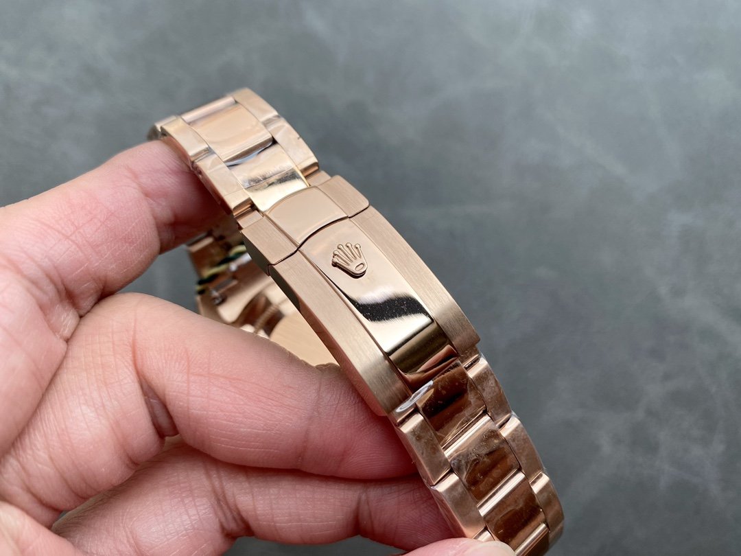 SKY-DWELLER 42 ROSE GOLD BLACK DIAL