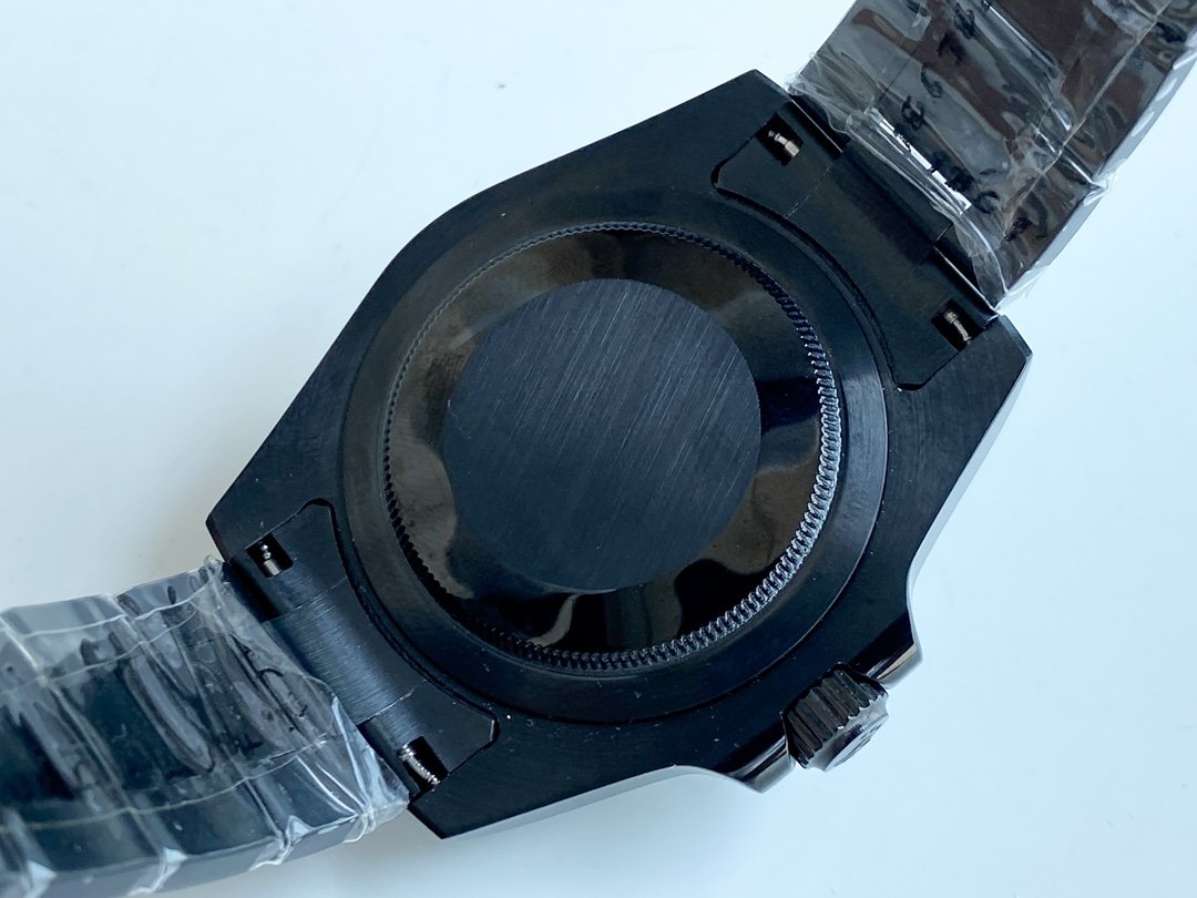 GMT-MASTER II CUSTOM BLACK CASE GREEN BLACK BEZEL