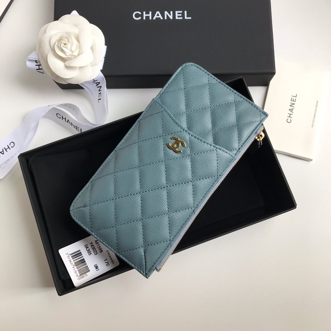 CC MOBILE PURSE 19.5 SAPPHIRE GRAINED CALFSKIN GOLD ICON