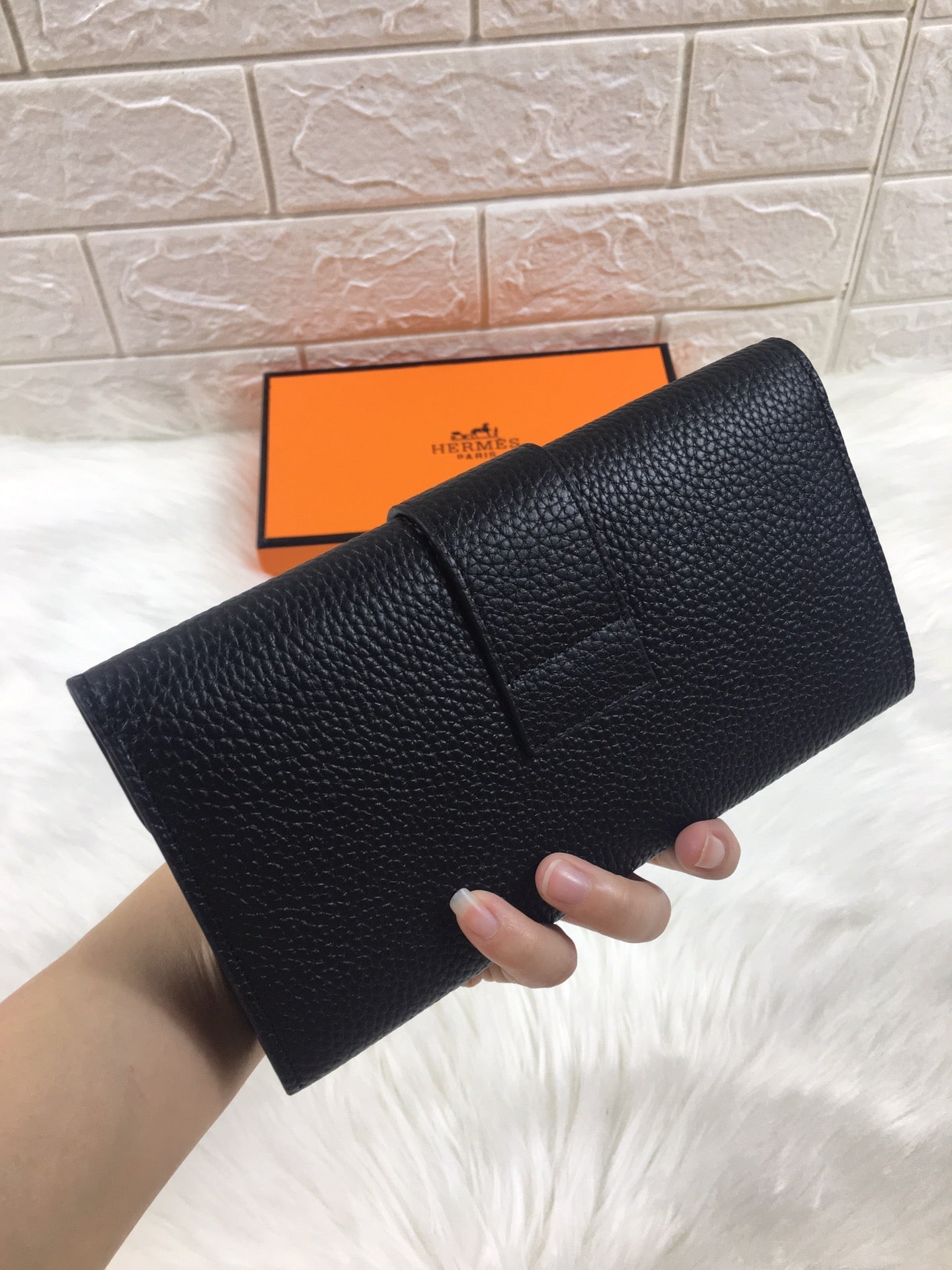 HM SNAP LOCK WALLET 19.5 BLACK GRAINED CALFSKIN
