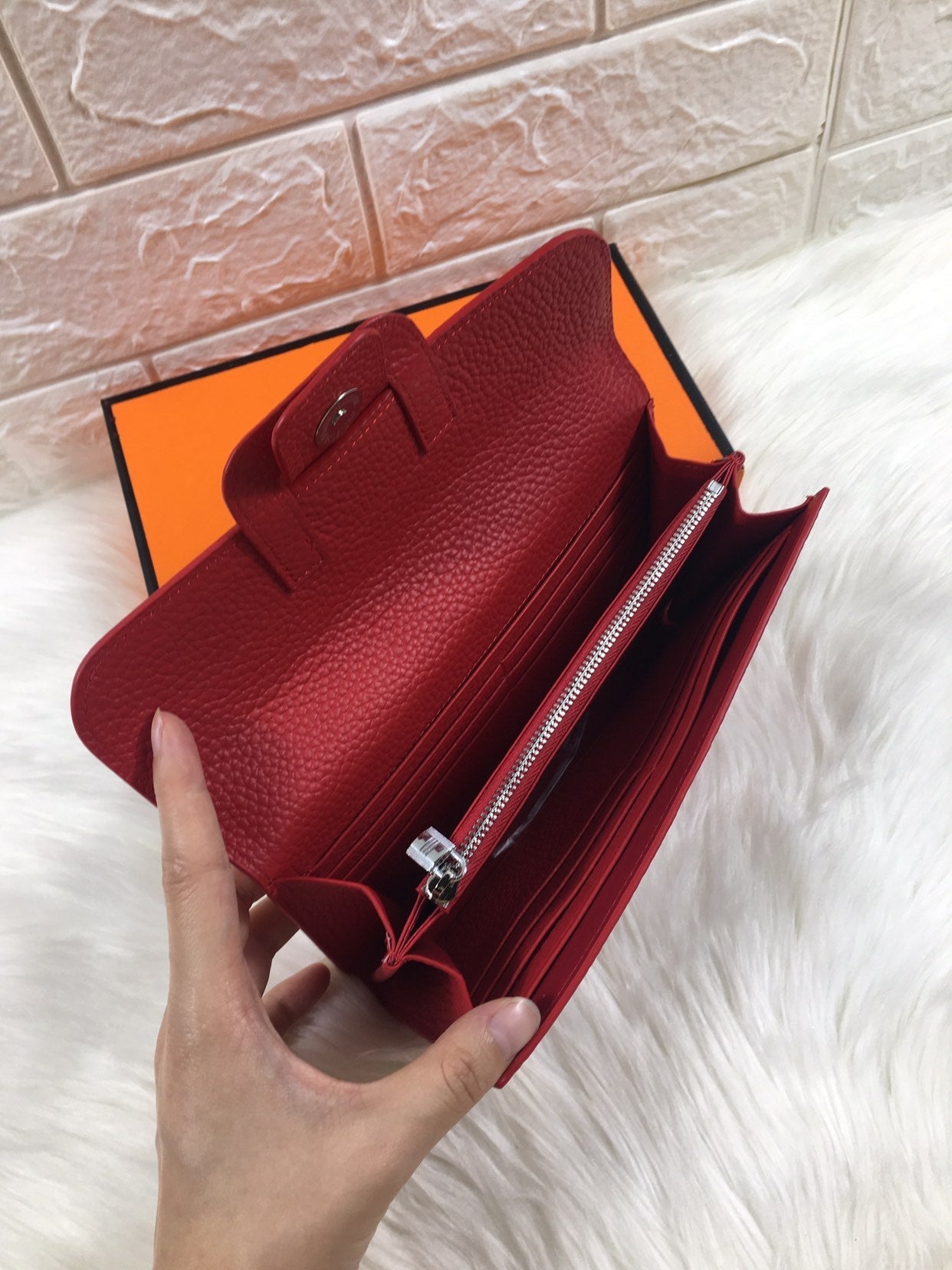 HM SNAP LOCK WALLET 19.5 RED GRAINED CALFSKIN