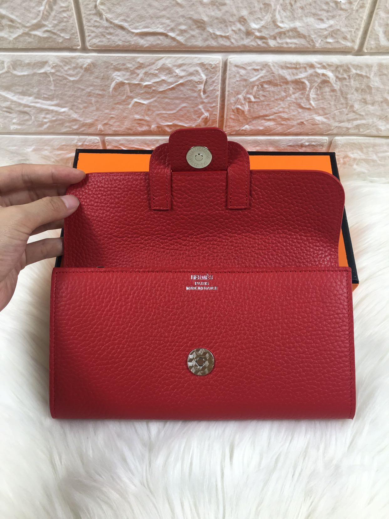 HM SNAP LOCK WALLET 19.5 RED GRAINED CALFSKIN