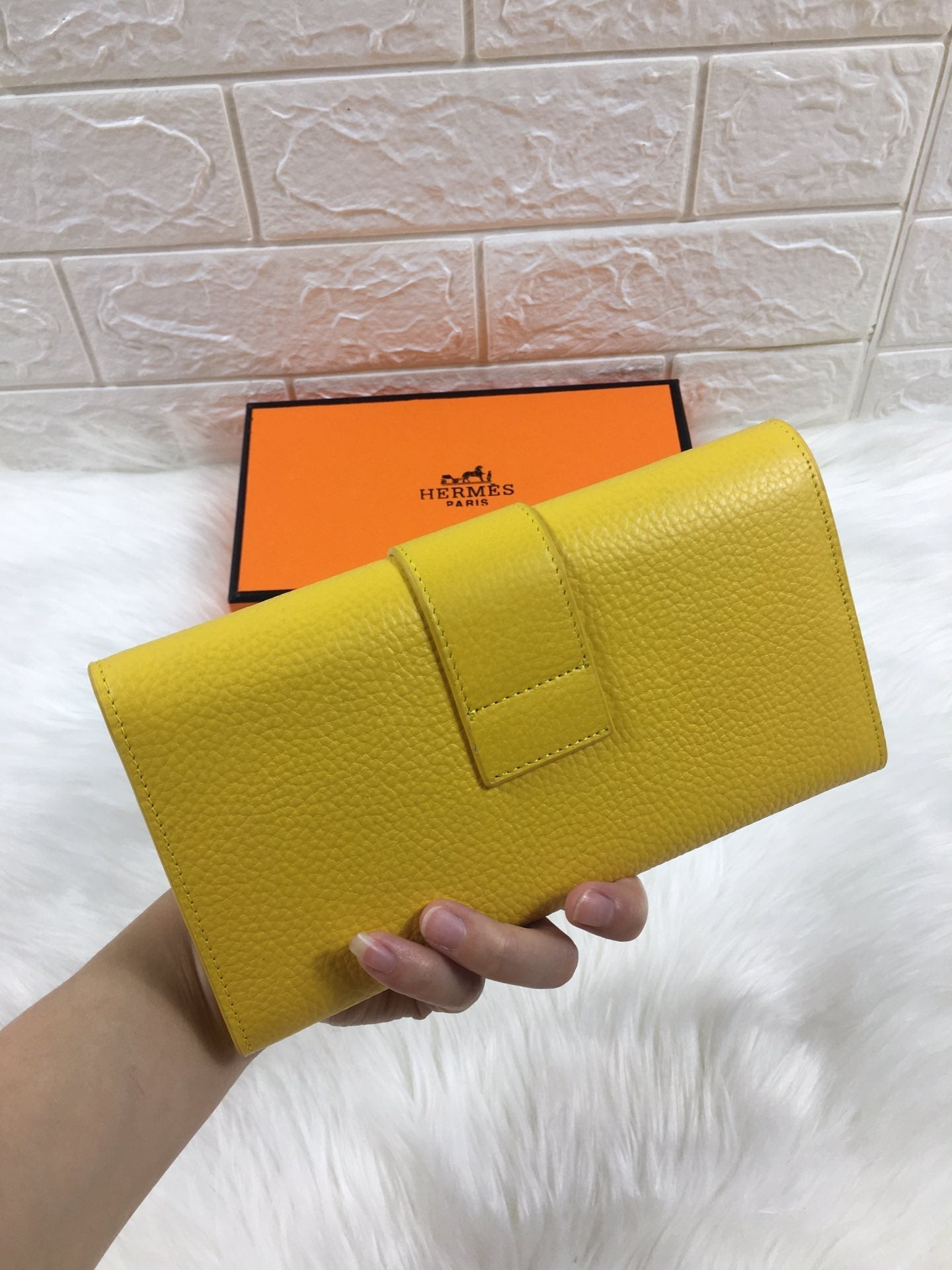 HM SNAP LOCK WALLET 19.5 LEMON GRAINED CALFSKIN