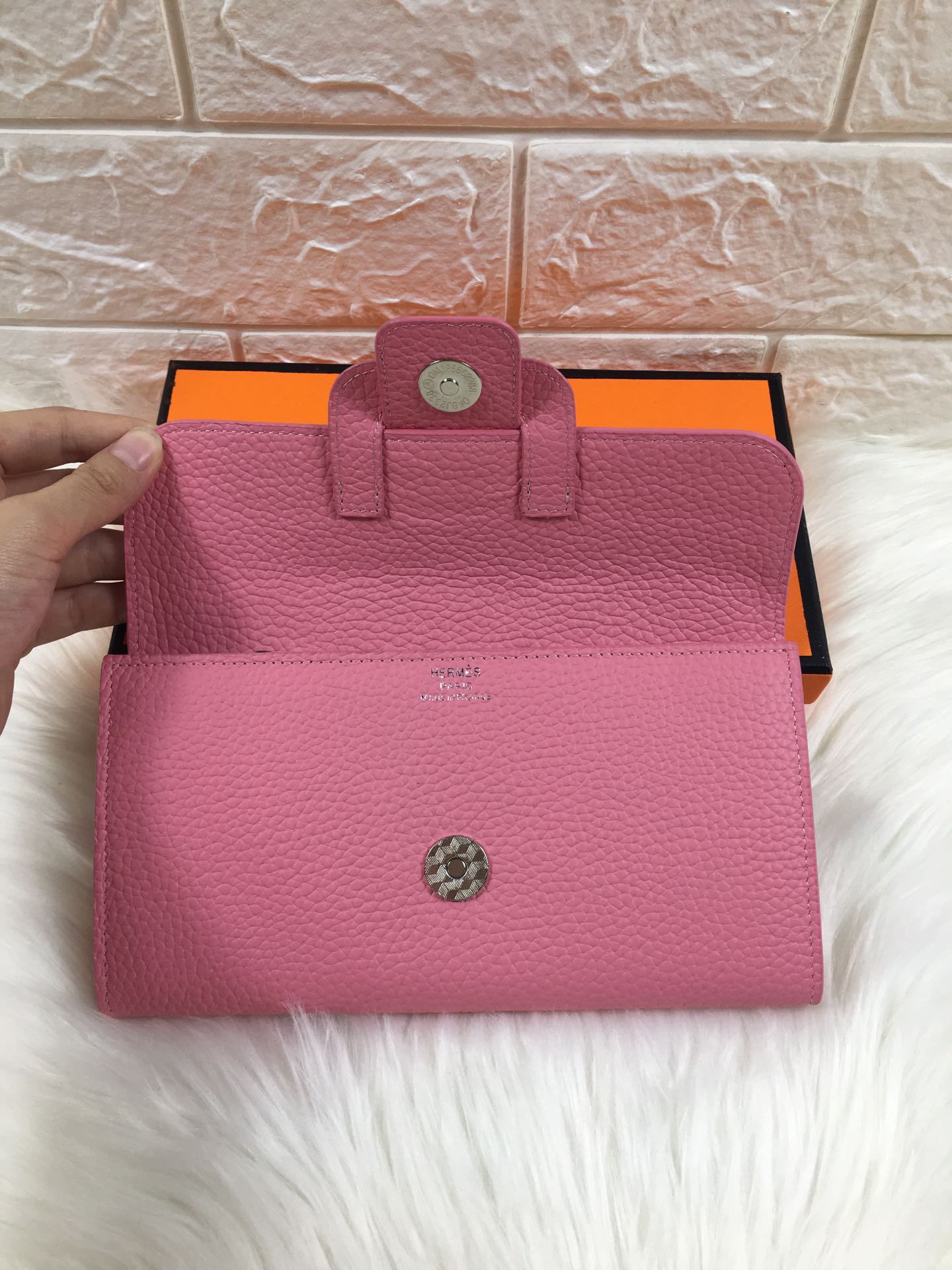HM SNAP LOCK WALLET 19.5 FLAMINGO PINK GRAINED CALFSKIN