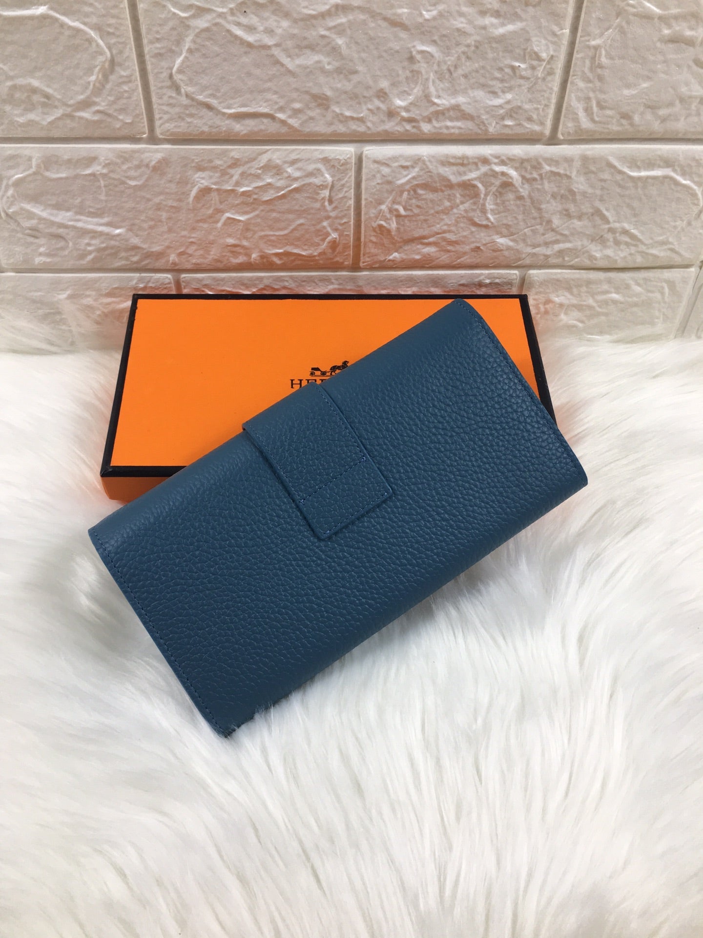 HM SNAP LOCK WALLET 19.5 AEGEAN GRAINED CALFSKIN