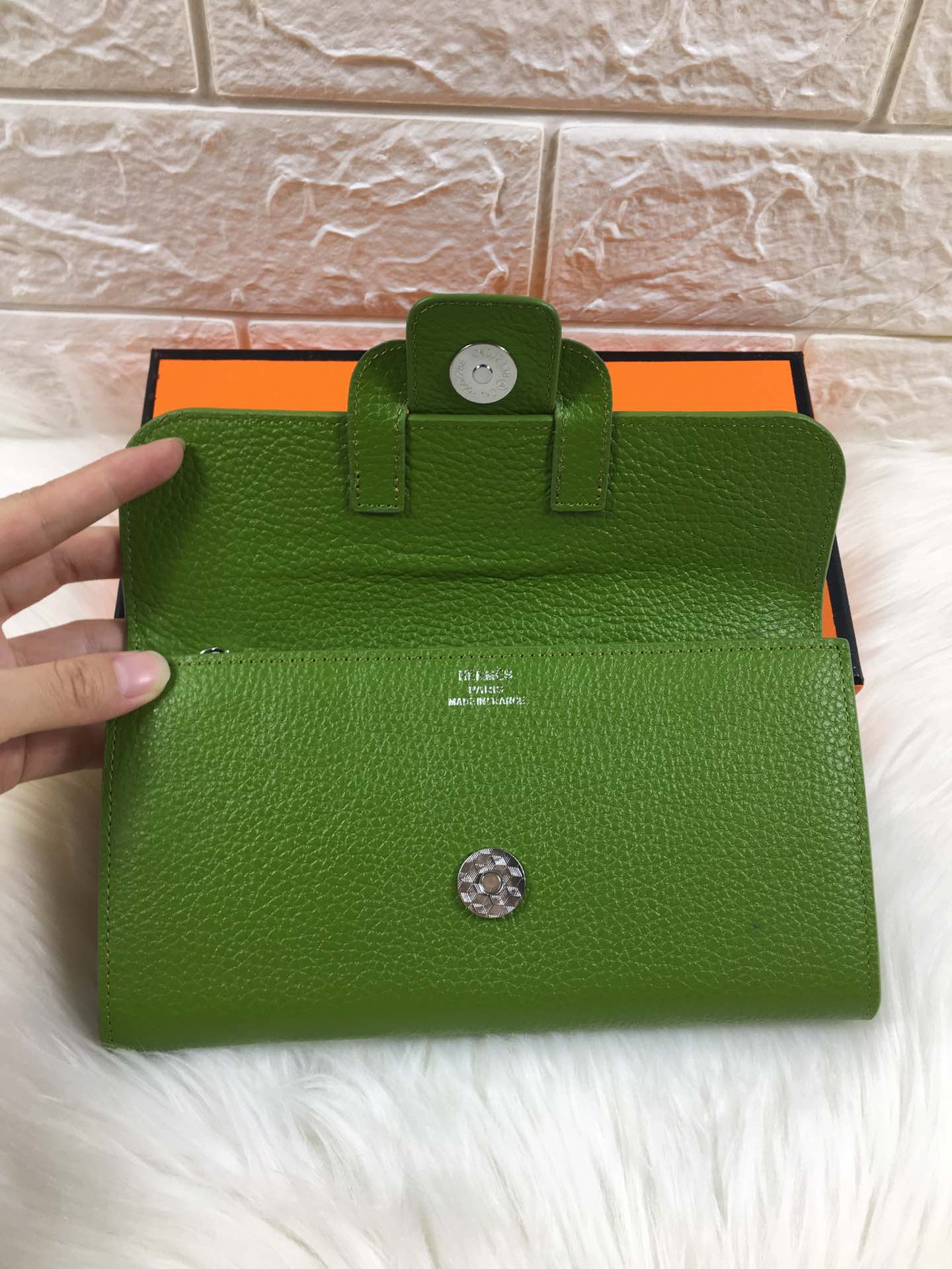 HM SNAP LOCK WALLET 19.5 GREEN GRAINED CALFSKIN