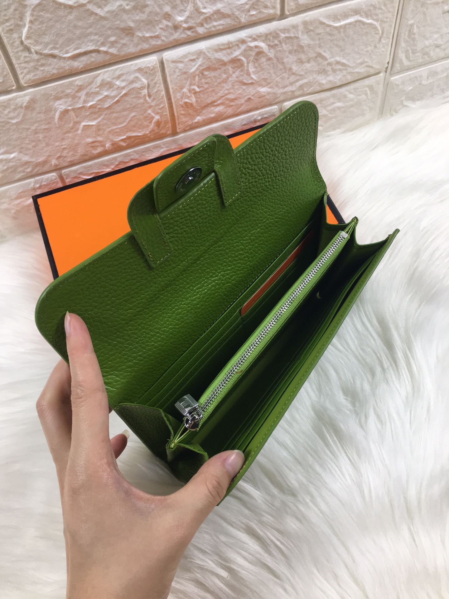 HM SNAP LOCK WALLET 19.5 GREEN GRAINED CALFSKIN