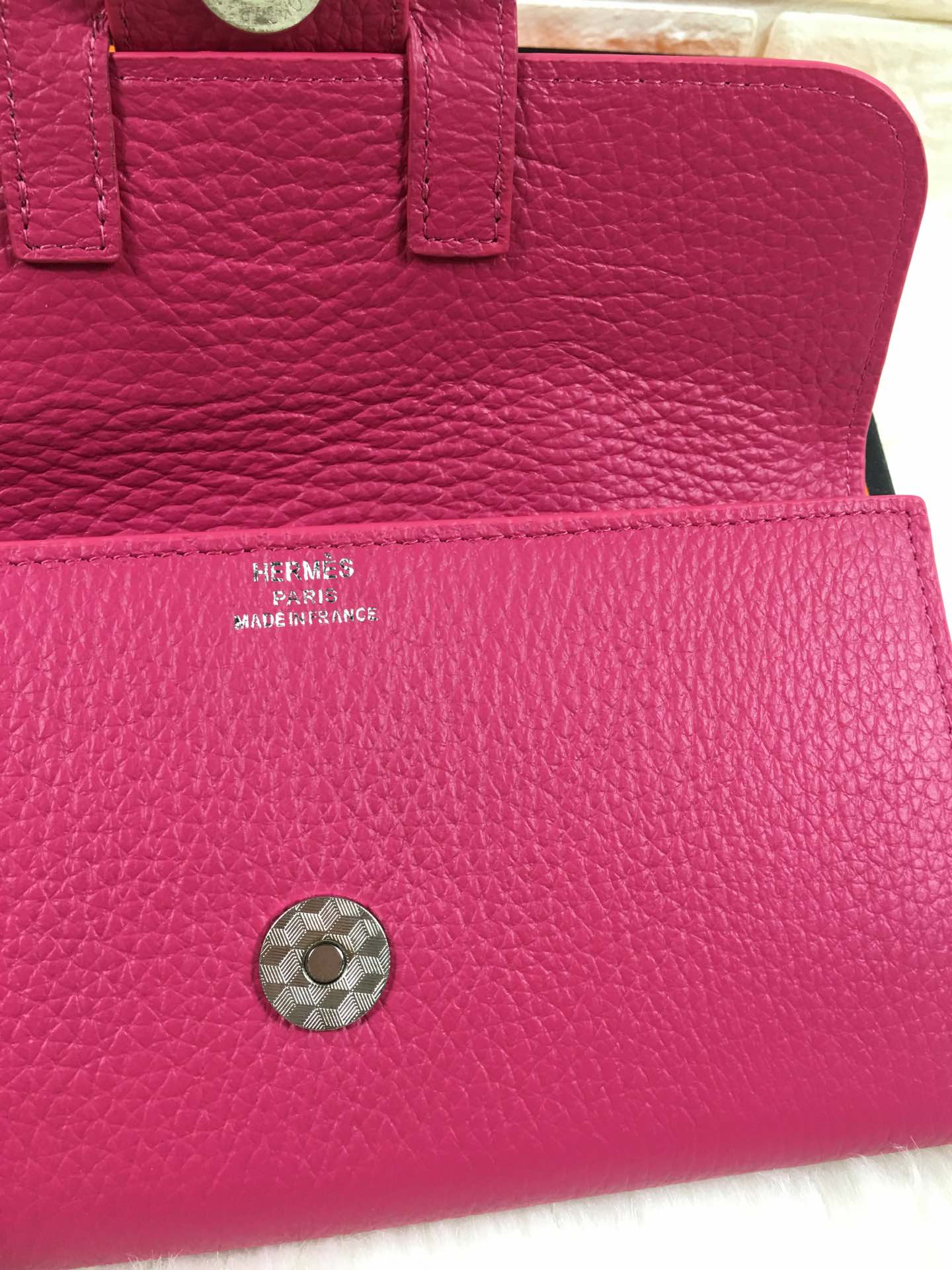 HM SNAP LOCK WALLET 19.5 DEEP PINK GRAINED CALFSKIN