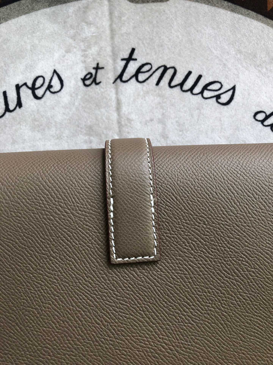 HM Jige 29  Etoupe Epsom 229081