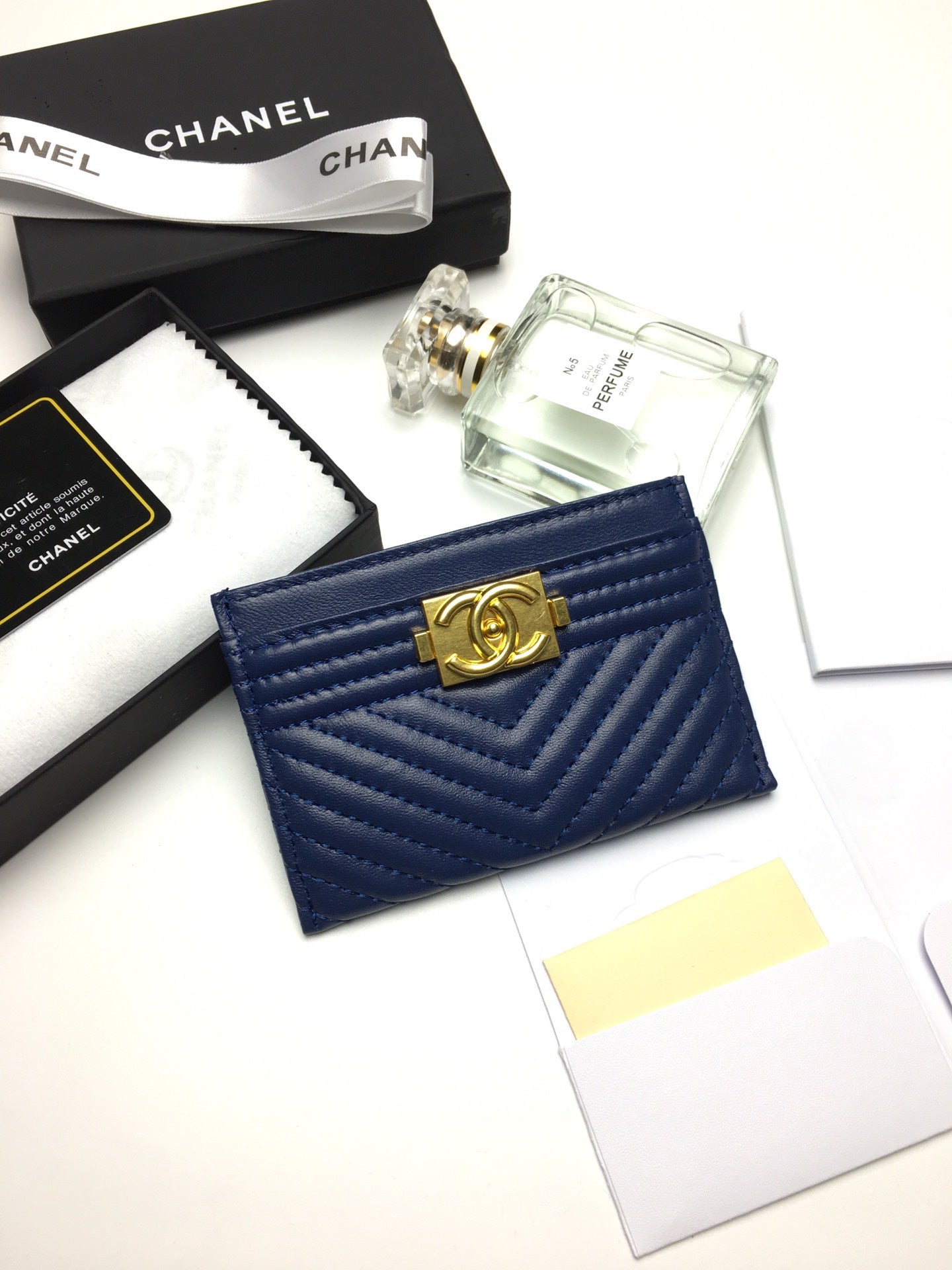 CC LINE CARD HOLDER 11.2 NAVY CALFSKIN GOLD ICON