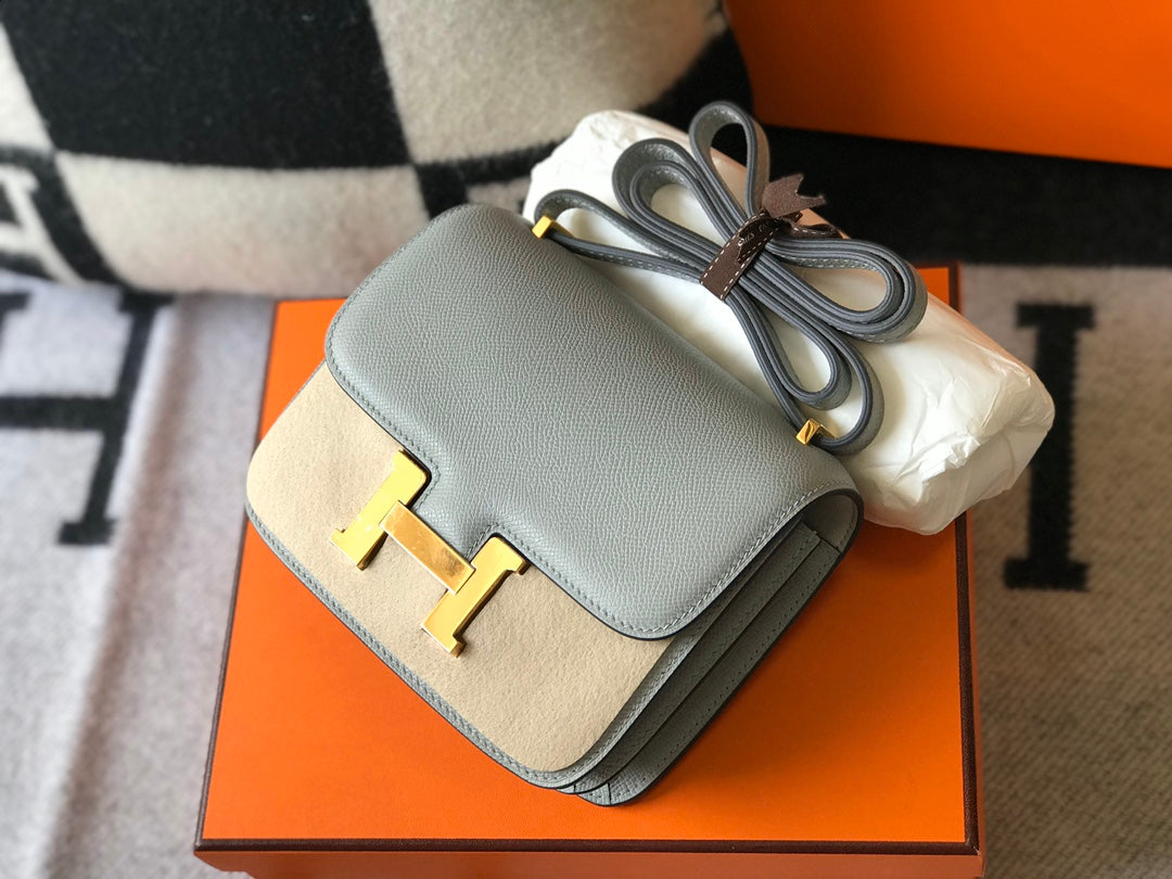 constance 24 bleu glacier epsom leather gold hardware
