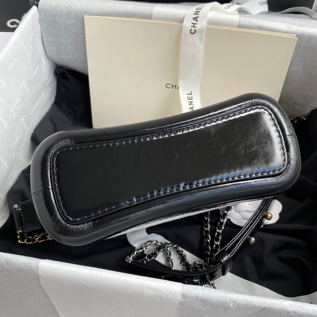 Chanel 25 Gabrielle Black White  20cm Calfskin 289506
