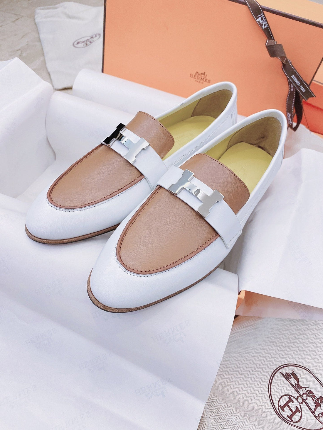 HM Paris Loafer White Brown Goat Leather 348032