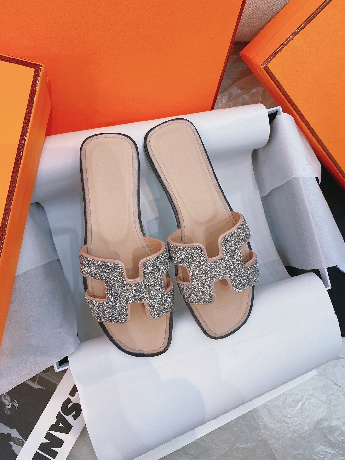 0ran Sandal Caviar Light Brown Leather