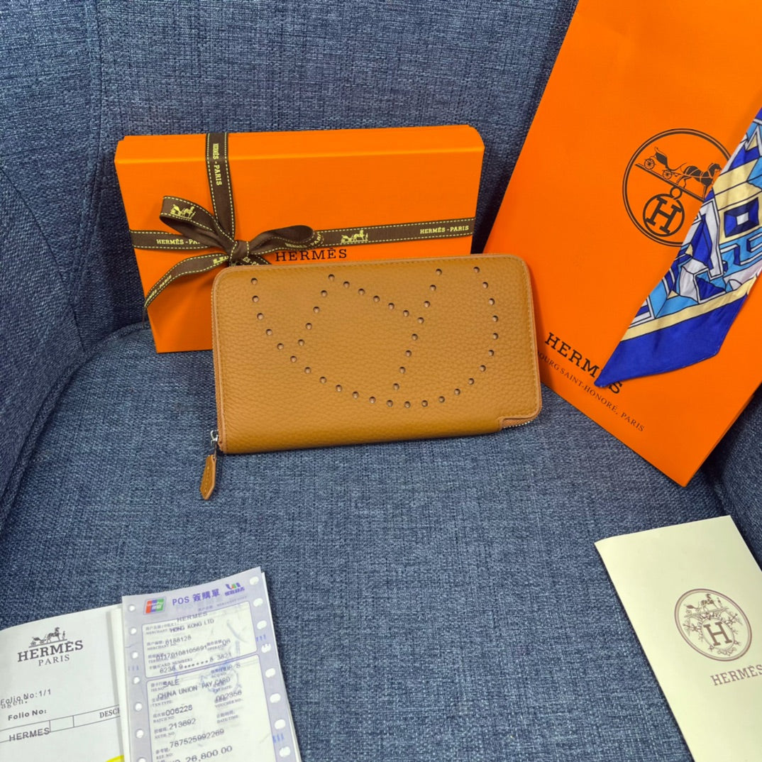 HM SILK'IN HOLED WALLET 19 BRONZE GRAINED CALFSKIN