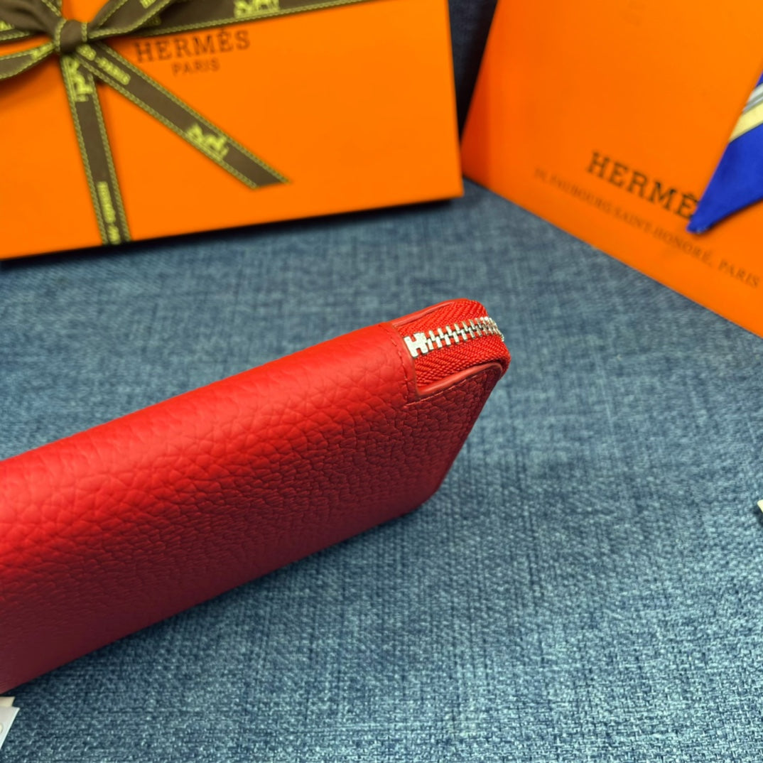 HM SILK'IN HOLED WALLET 19 RED GRAINED CALFSKIN