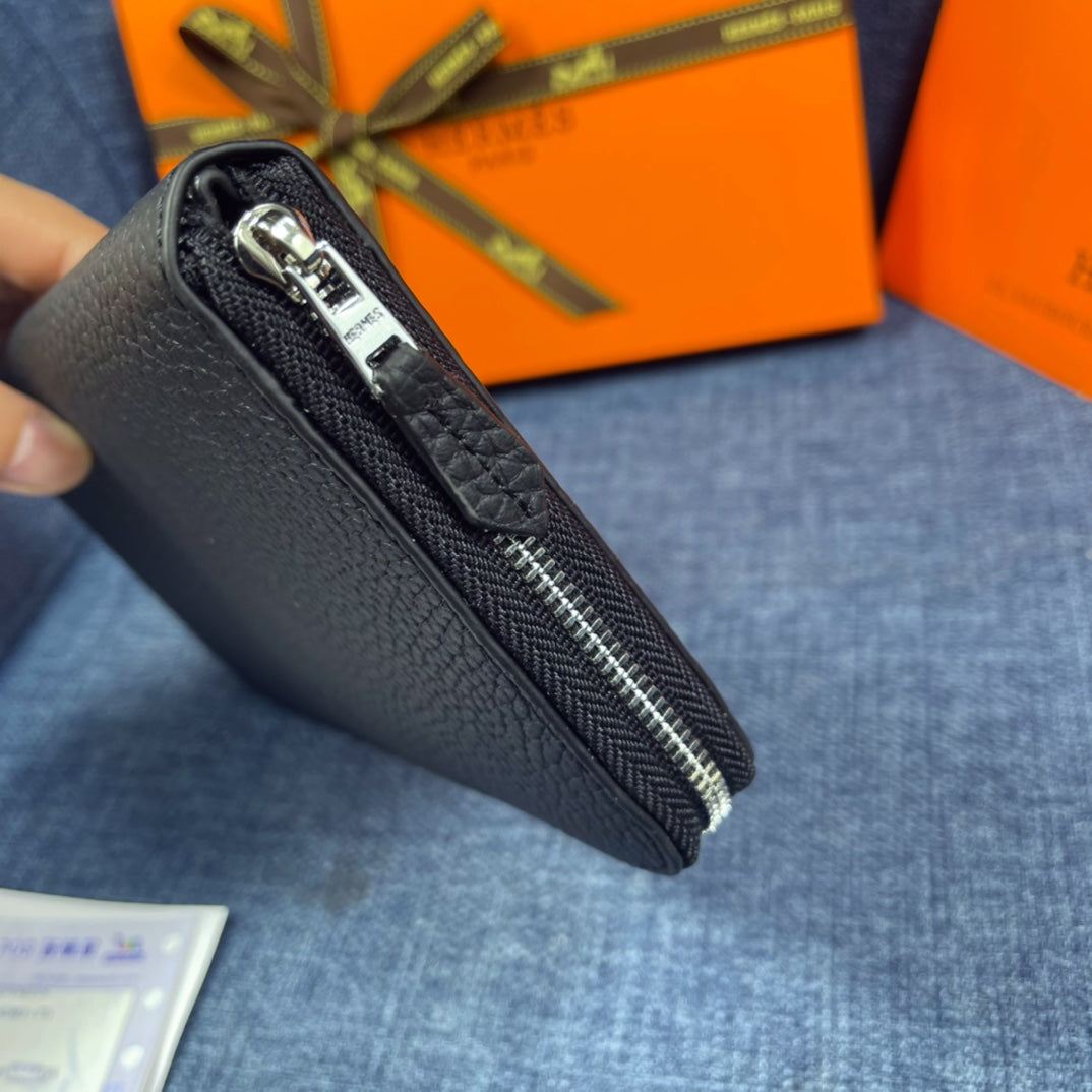 HM SILK'IN HOLED WALLET 19 BLACK GRAINED CALFSKIN