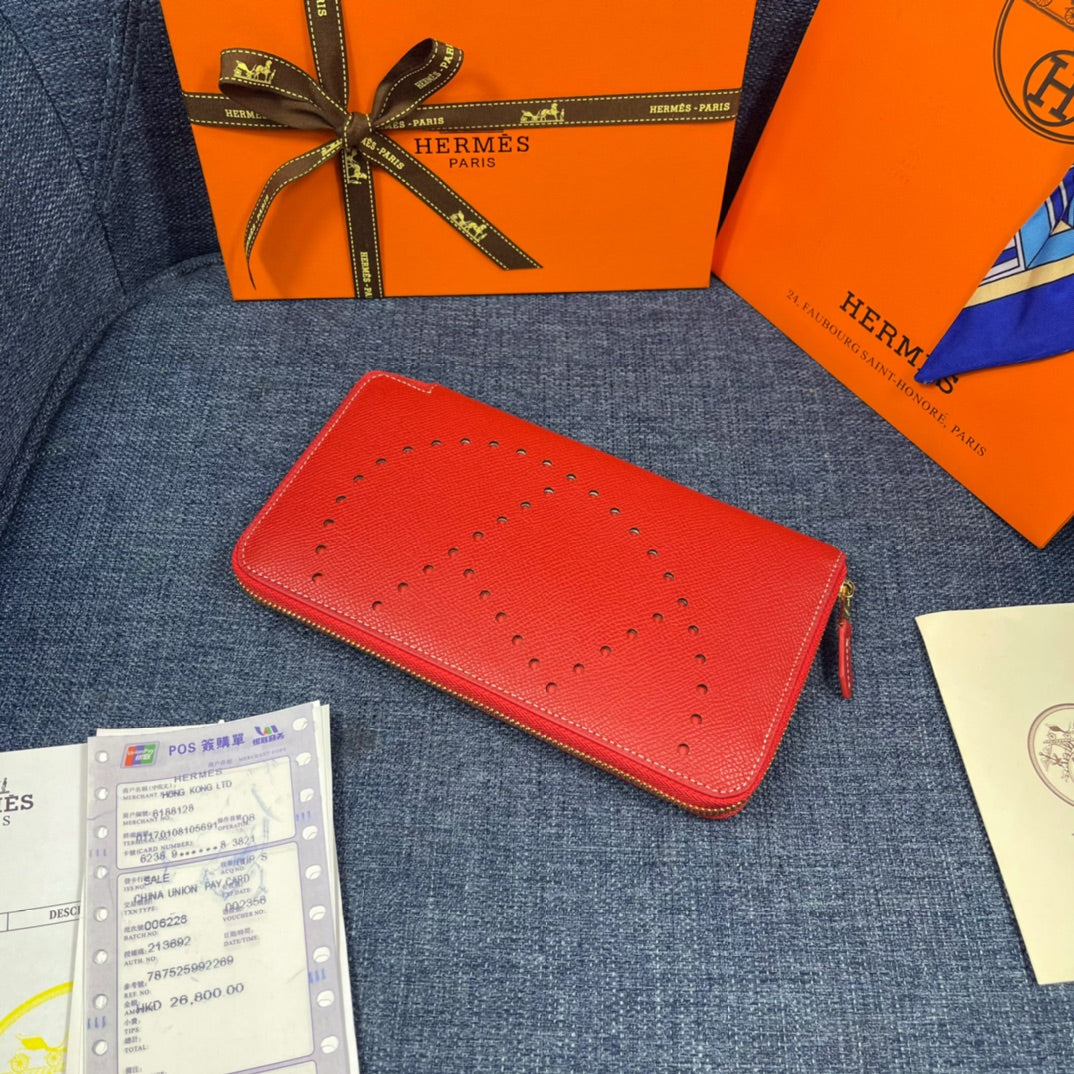 HM SILK'IN HOLED WALLET 19 RED CALFSKIN