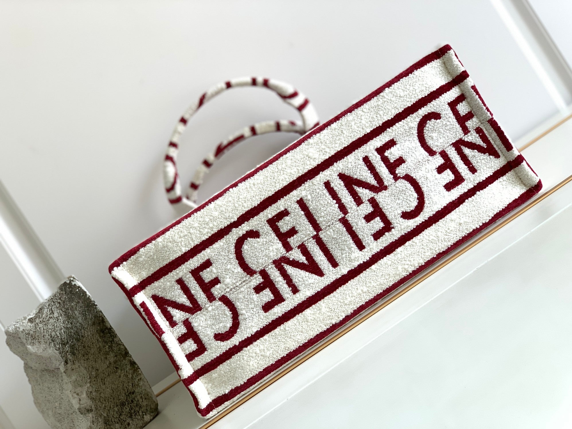 large cabas 41 white burgundy canvas multi logo