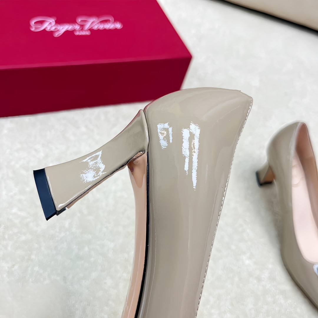 Belle Viv Edition Metal Buckle Pumps 65 Camel Patent Leather