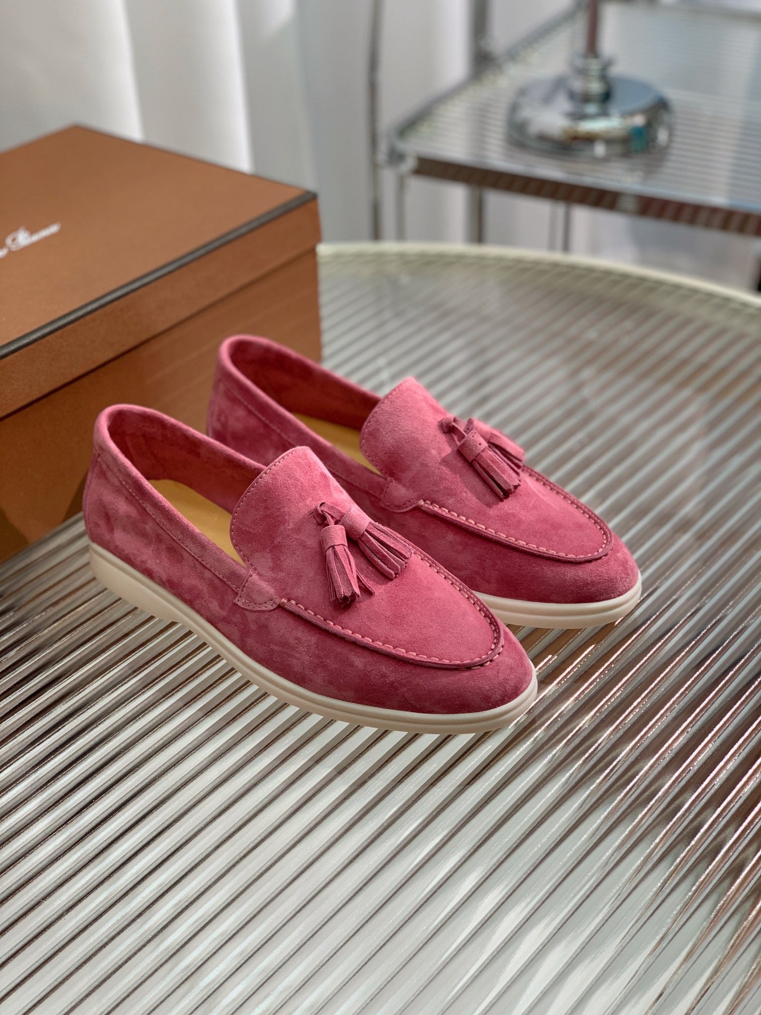 lp dot sole walk loafer pink red suede