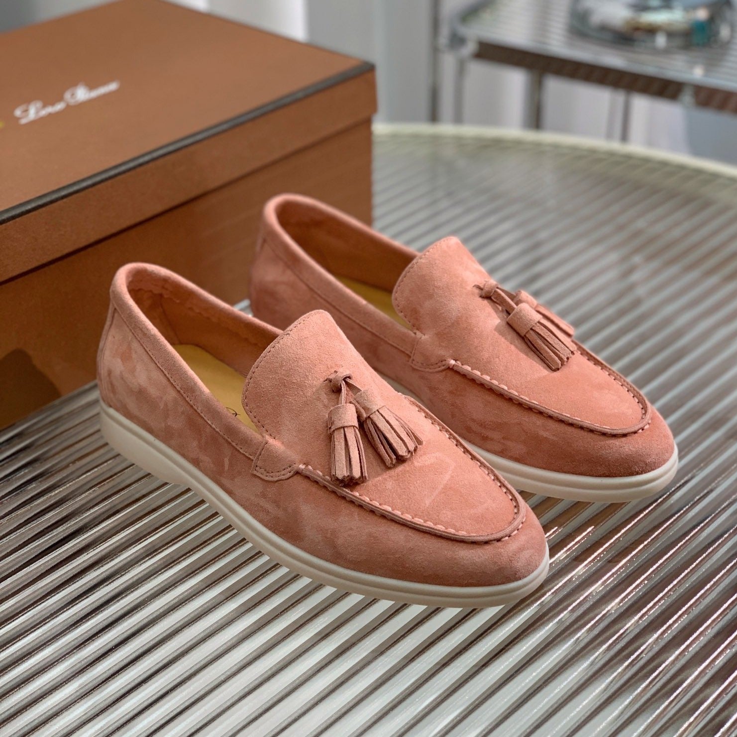 lp dot sole walk loafer brownish pink suede