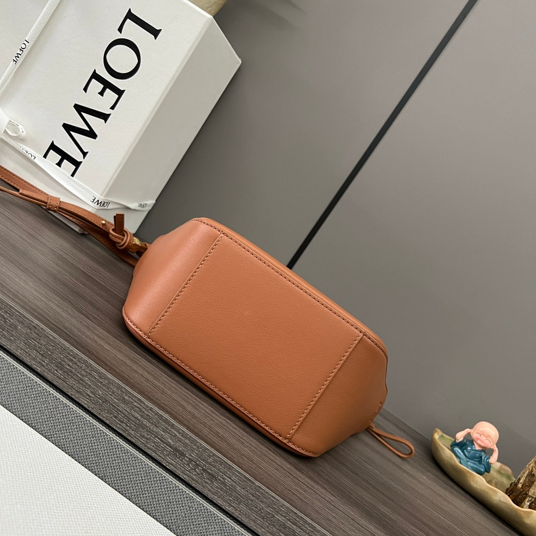 LOE LUNA HOBO 28 BAG IN WARM DESERT CALFSKIN