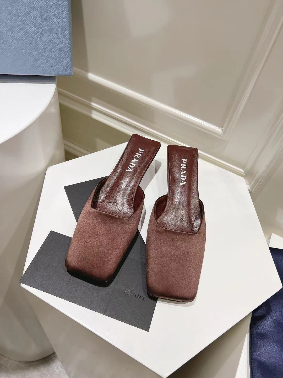 PRA SQUARE TOE MULES CHOCOLATE SATIN