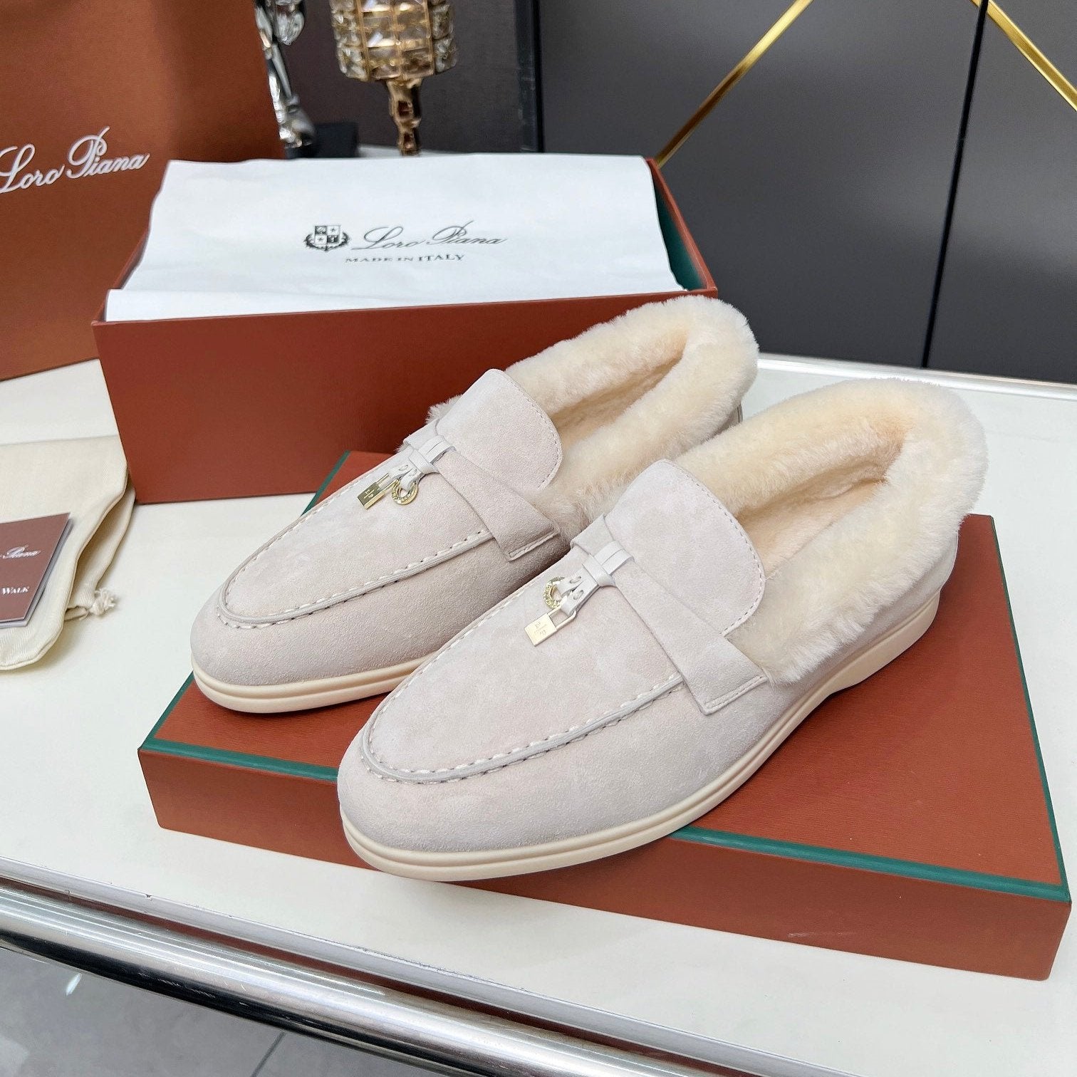 LP Summer Charm Walk Loafer Cream Suede Lamb Fur