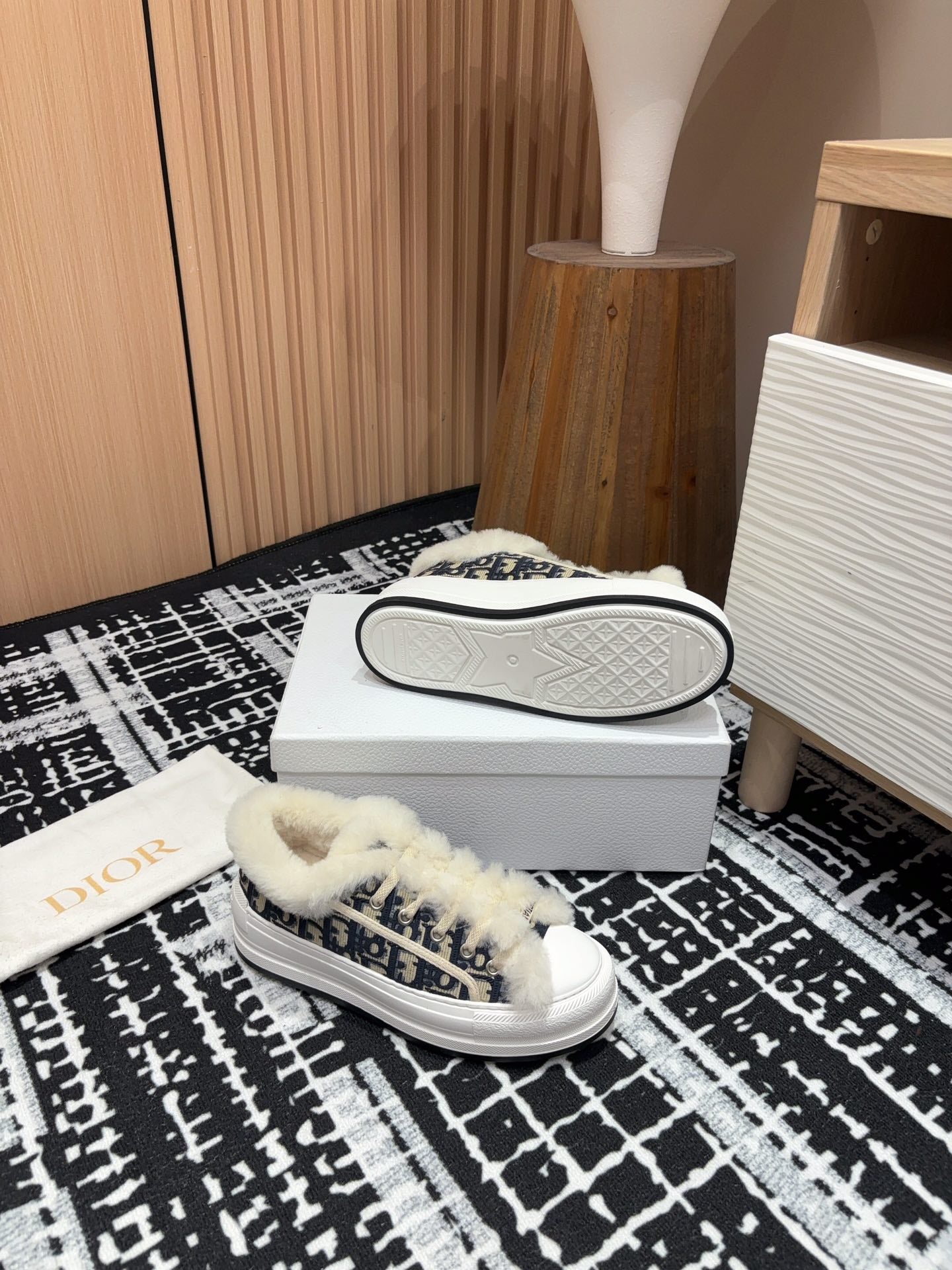 CD Walk'n'Dior Platform Sneaker Black Mix charcoal Blue Oblique Jacquard And Fleece Lining