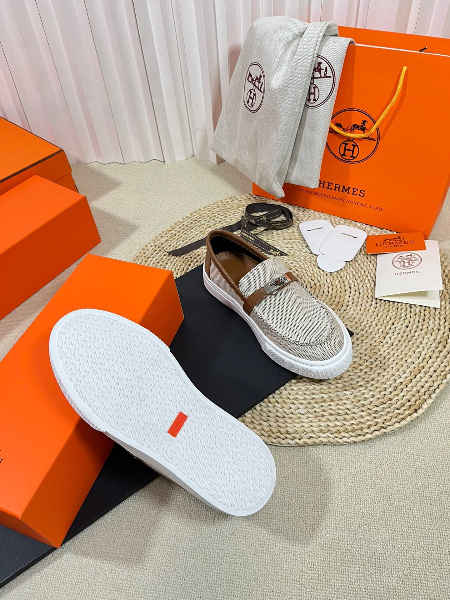 HM Buckle Casual Loafer Brown Cowhide Cloth 317045