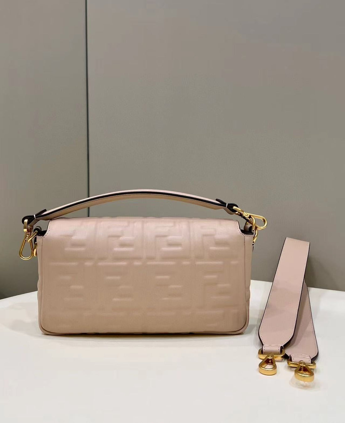 Baguette 27cm Beige Lambskin Gold Hardware