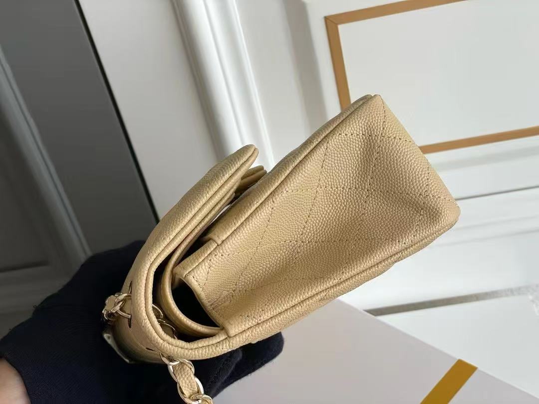 flap bag mini 23cm beige caviar gold hardware