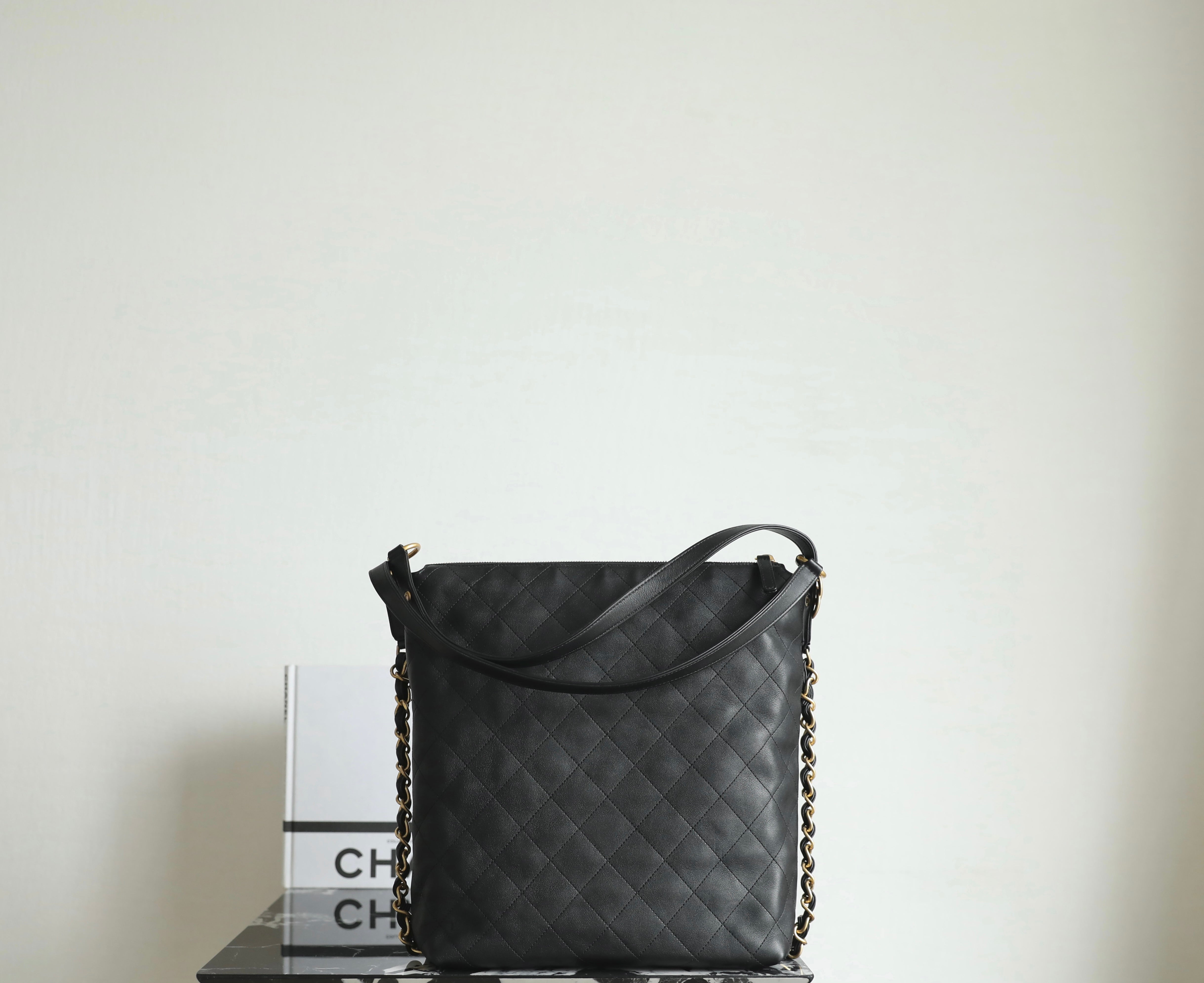 Chanel π§ππ»π Backpack π¬πΊπ Large Black Calfskin