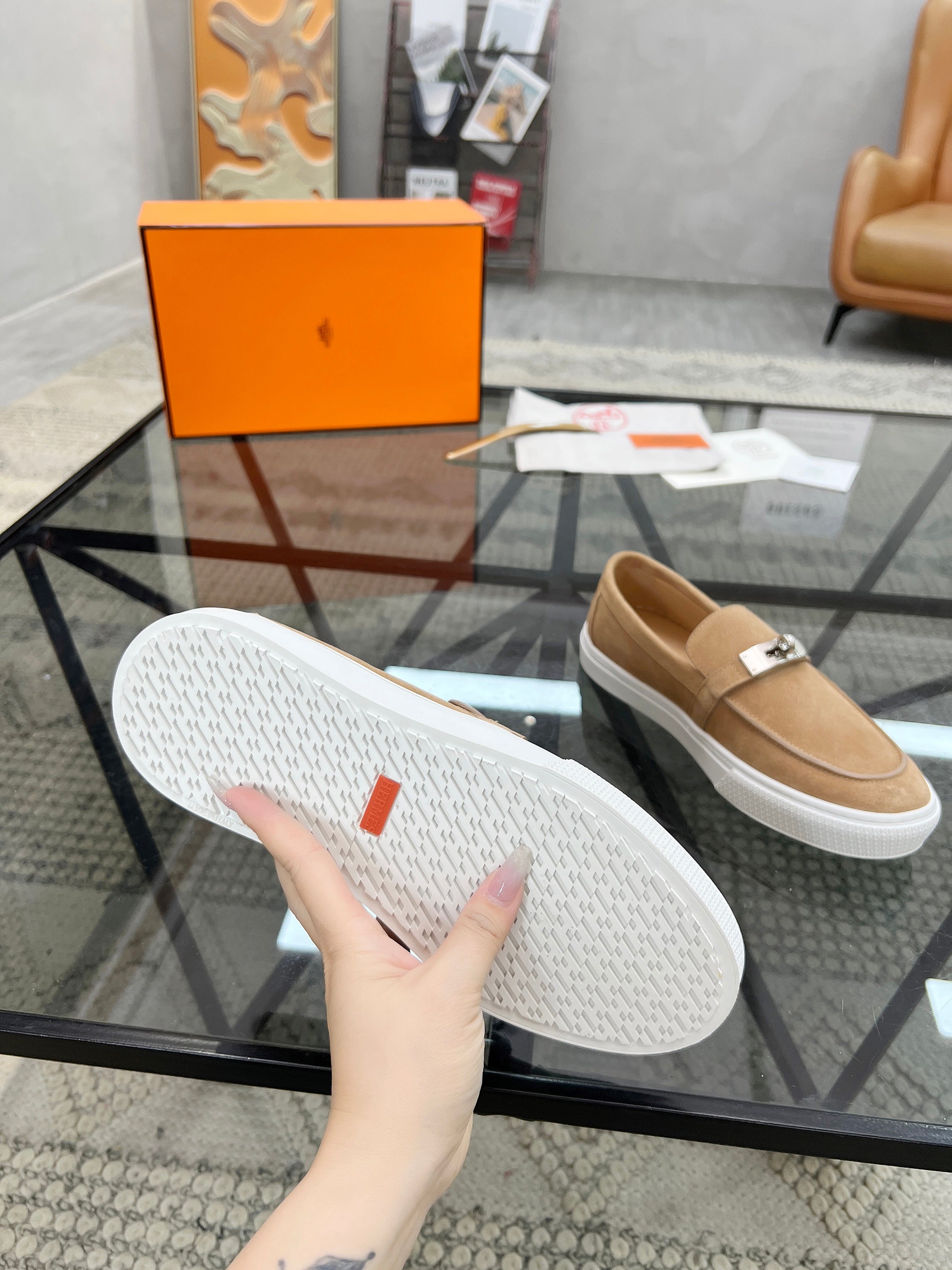 HM Men's Loafers Beige Suede 621424