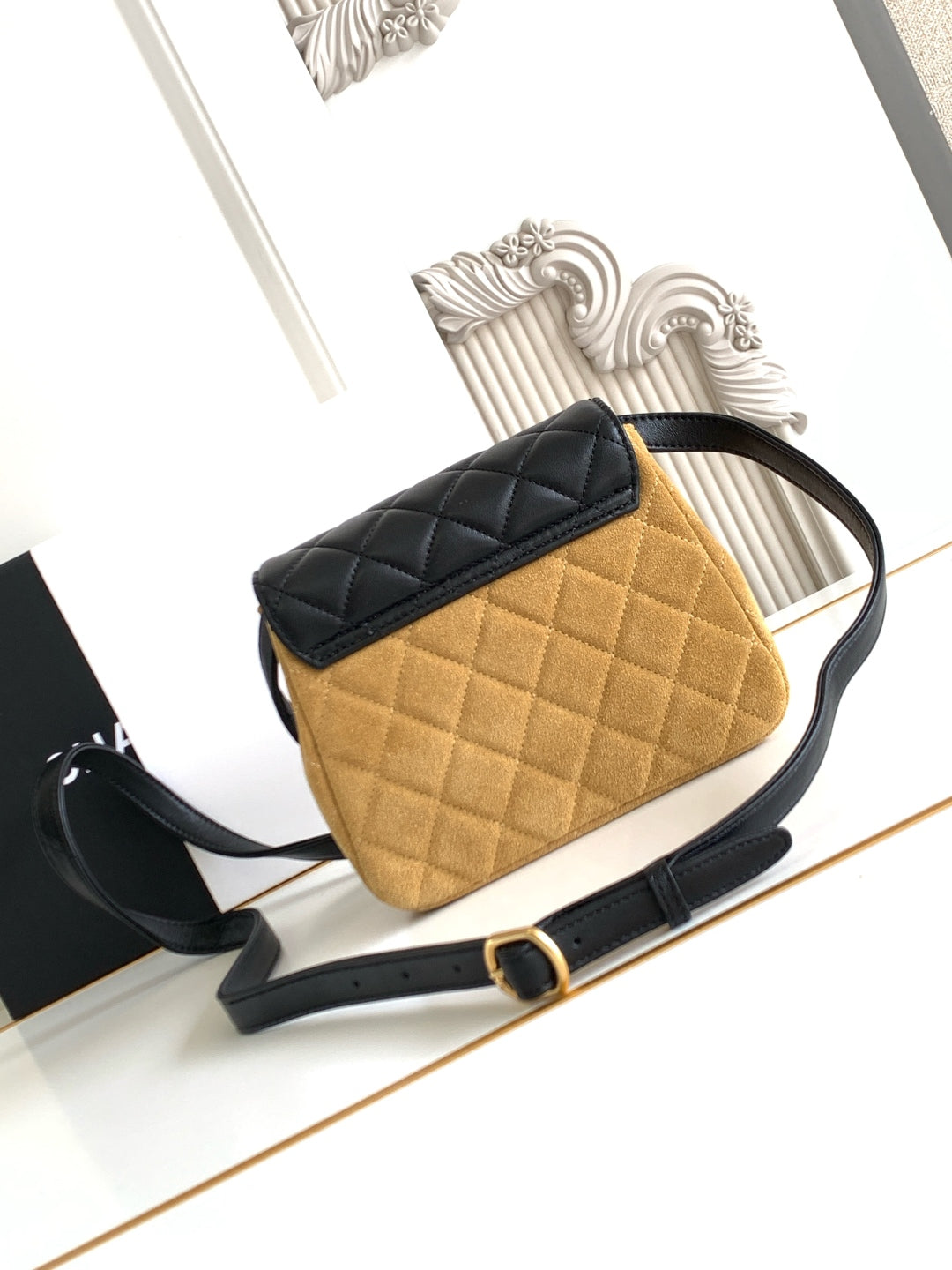 CC 25A Shoulder Bag  Brown Black Suede