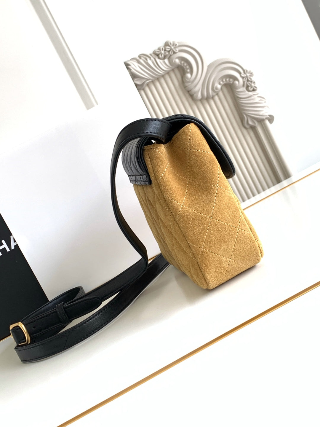 CC 25A Shoulder Bag  Brown Black Suede
