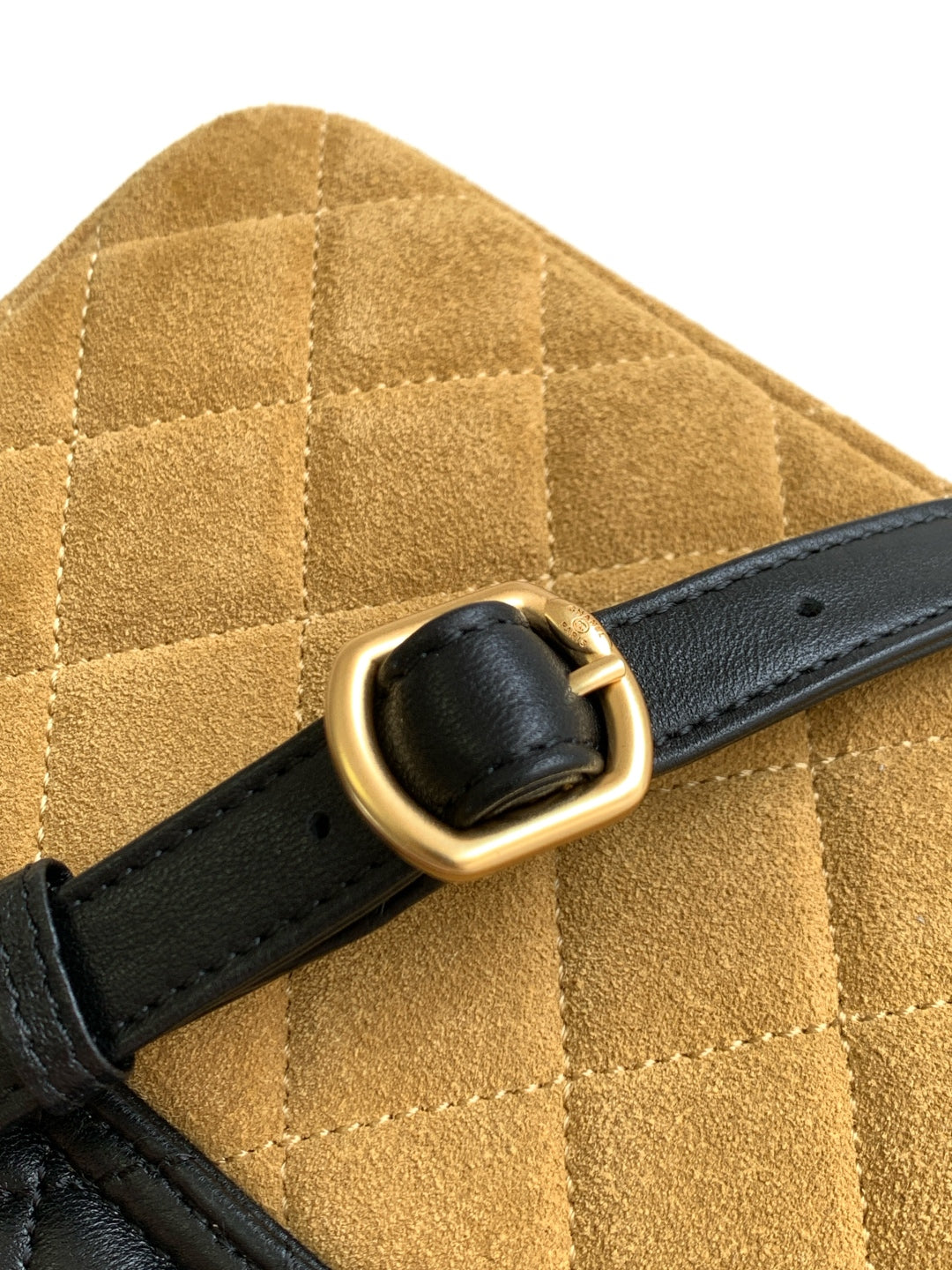 CC 25A Shoulder Bag  Brown Black Suede
