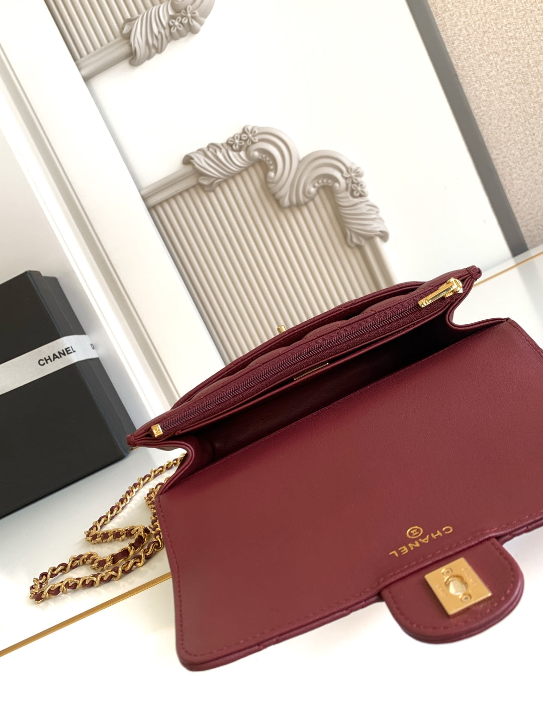 CC Handle Bag 19 Double C Burgundy Lambskin Gold Hardware