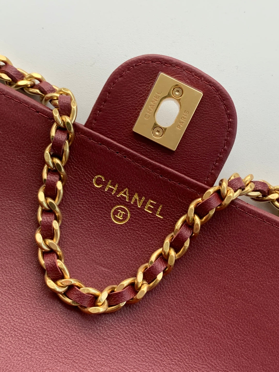 CC Handle Bag 19 Double C Burgundy Lambskin Gold Hardware