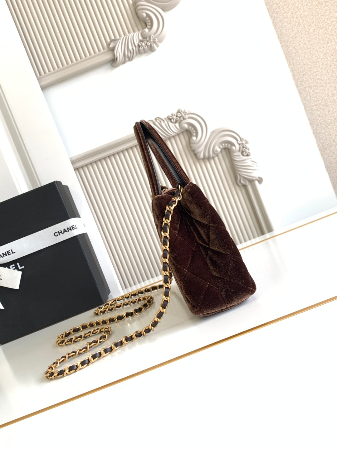 cc 24a nano 19cm kelly shopper bag chocolate brown velvet