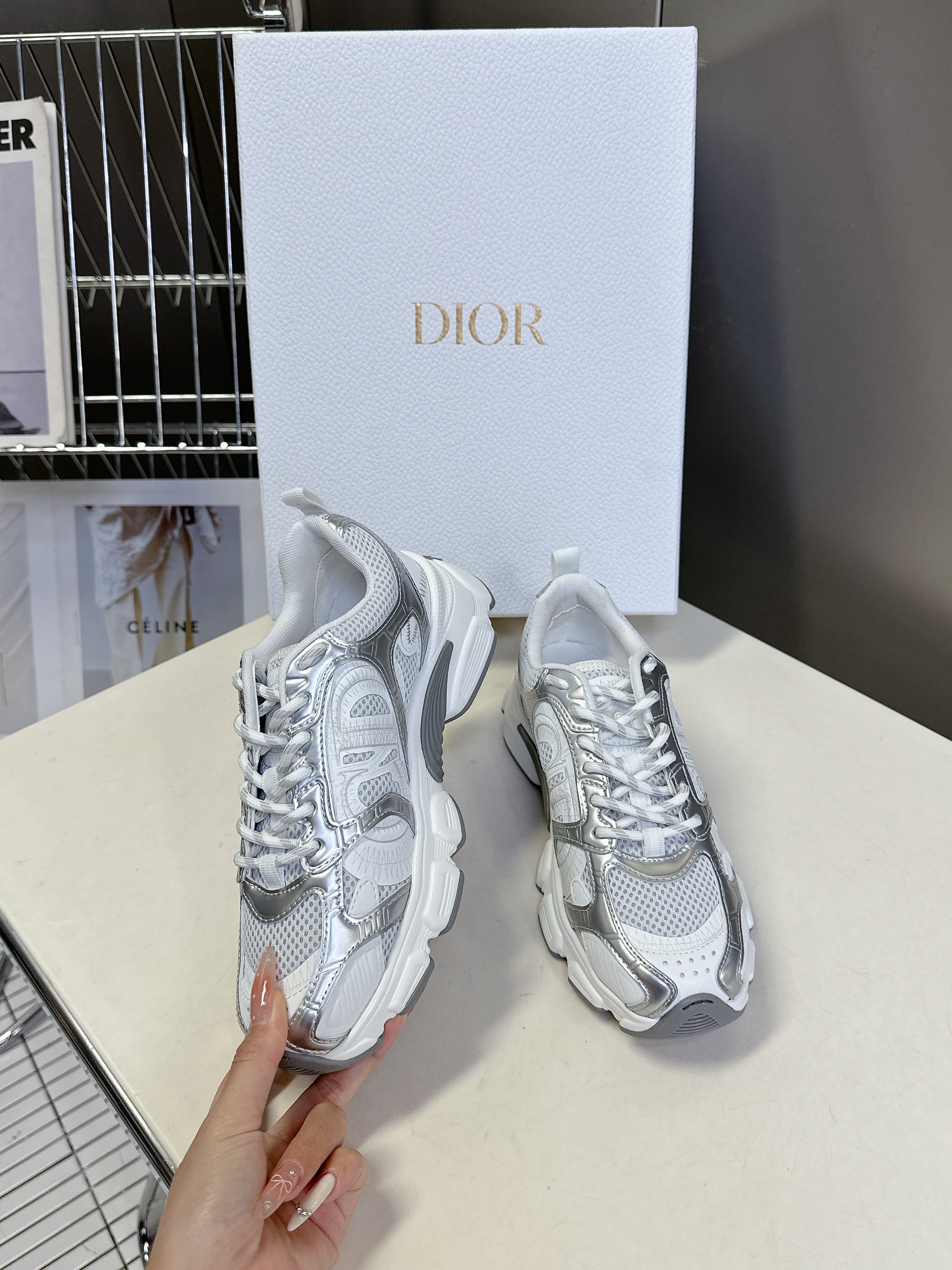 CD 25 Sneaker White Sliver  307167