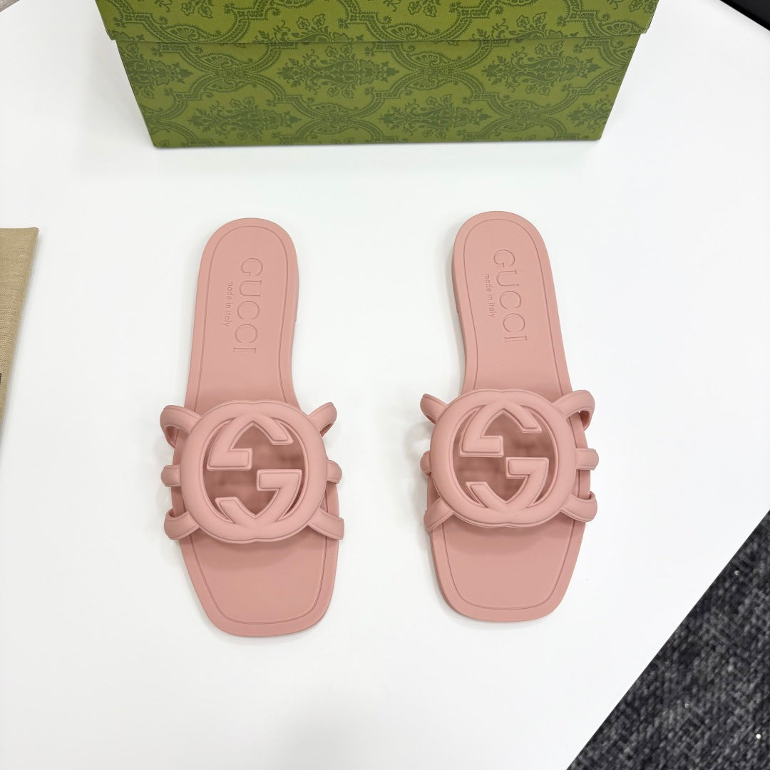 GC Interlocking G Slide Sandal Light Beige Rubber 217154