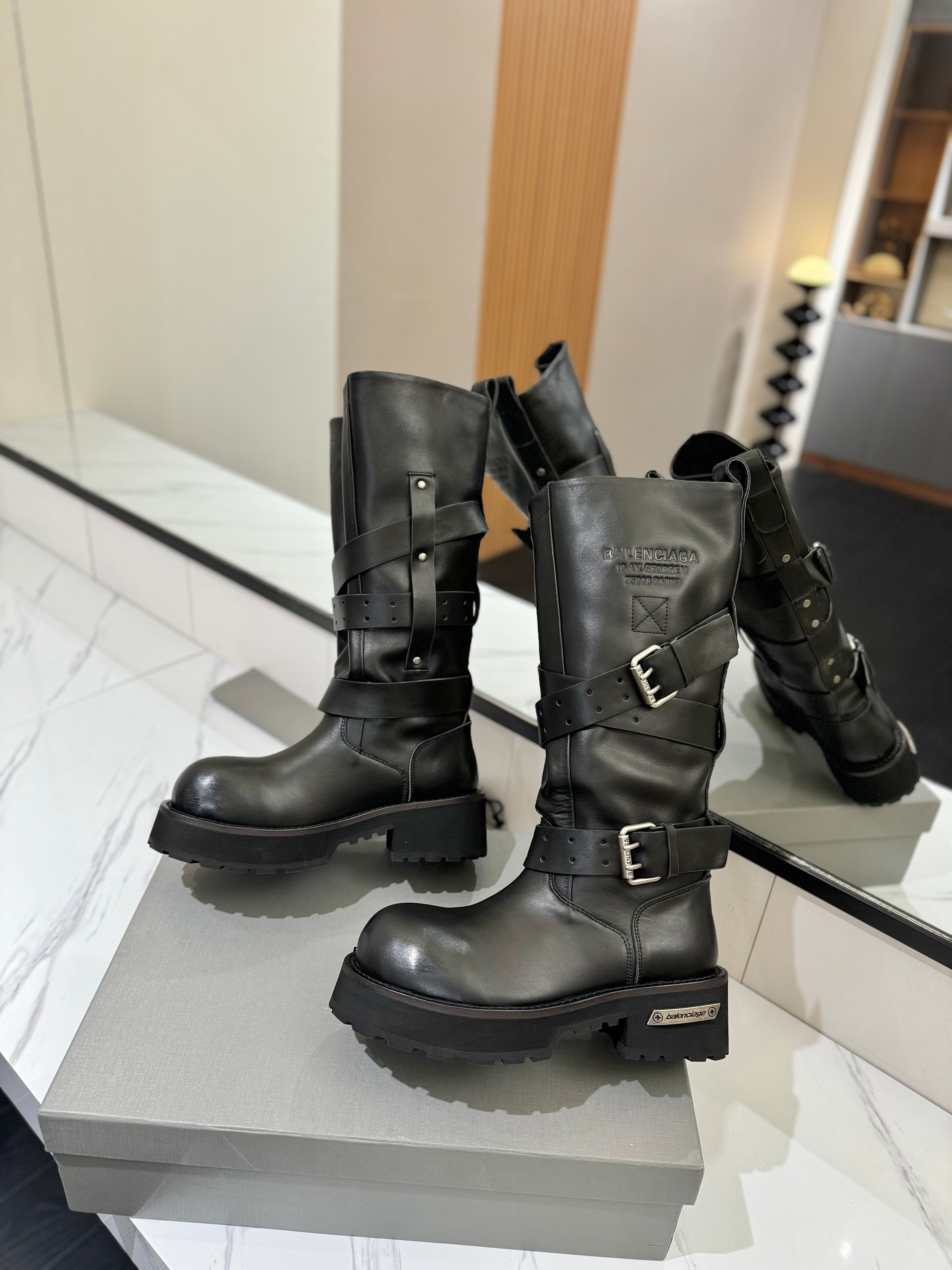 Balenciaga 25s buckled high boots black calfskin  467611