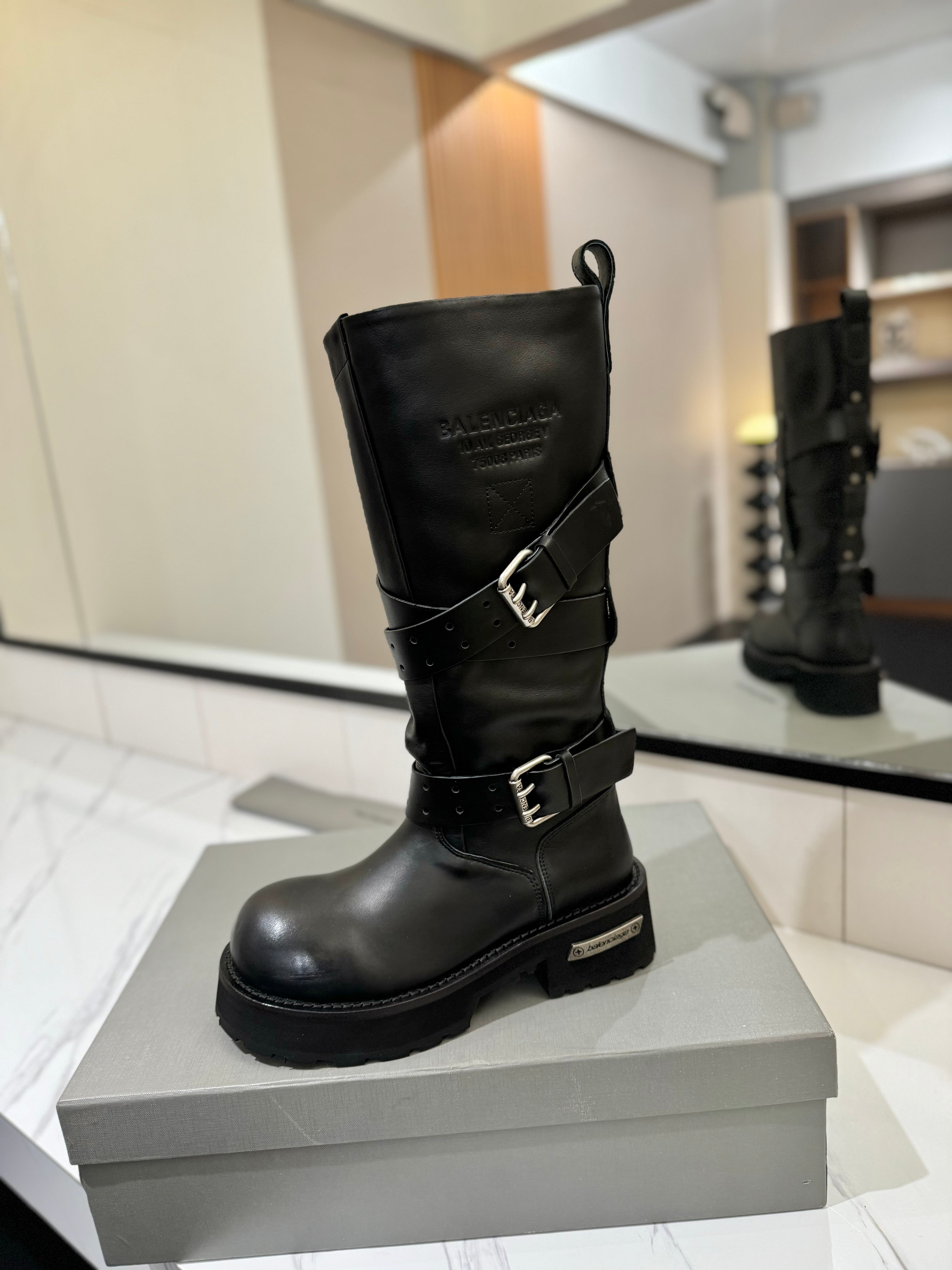 Balenciaga 25s buckled high boots black calfskin  467611