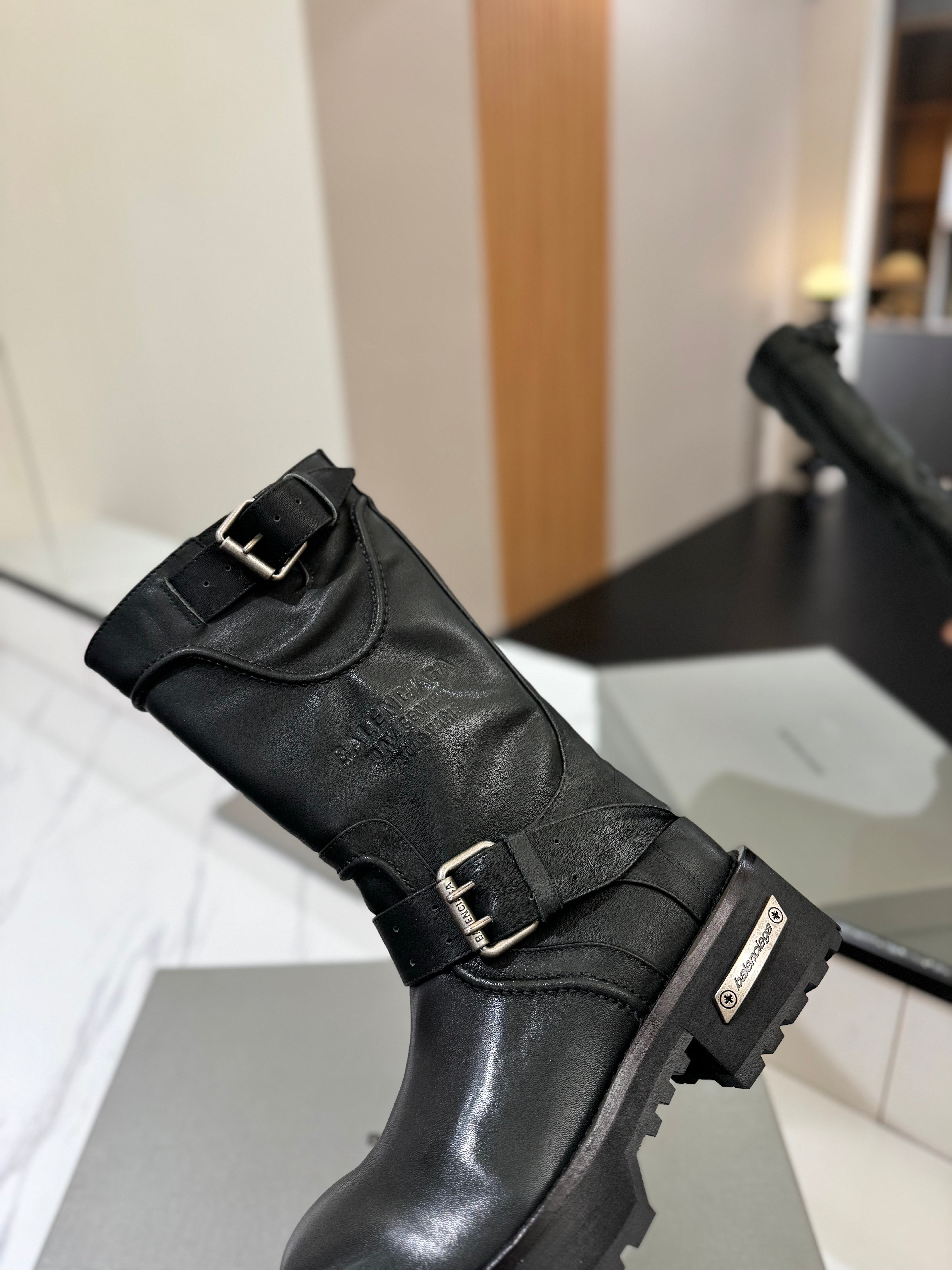 Balenciaga 25s buckled mid-calf boots black calfskin  467613