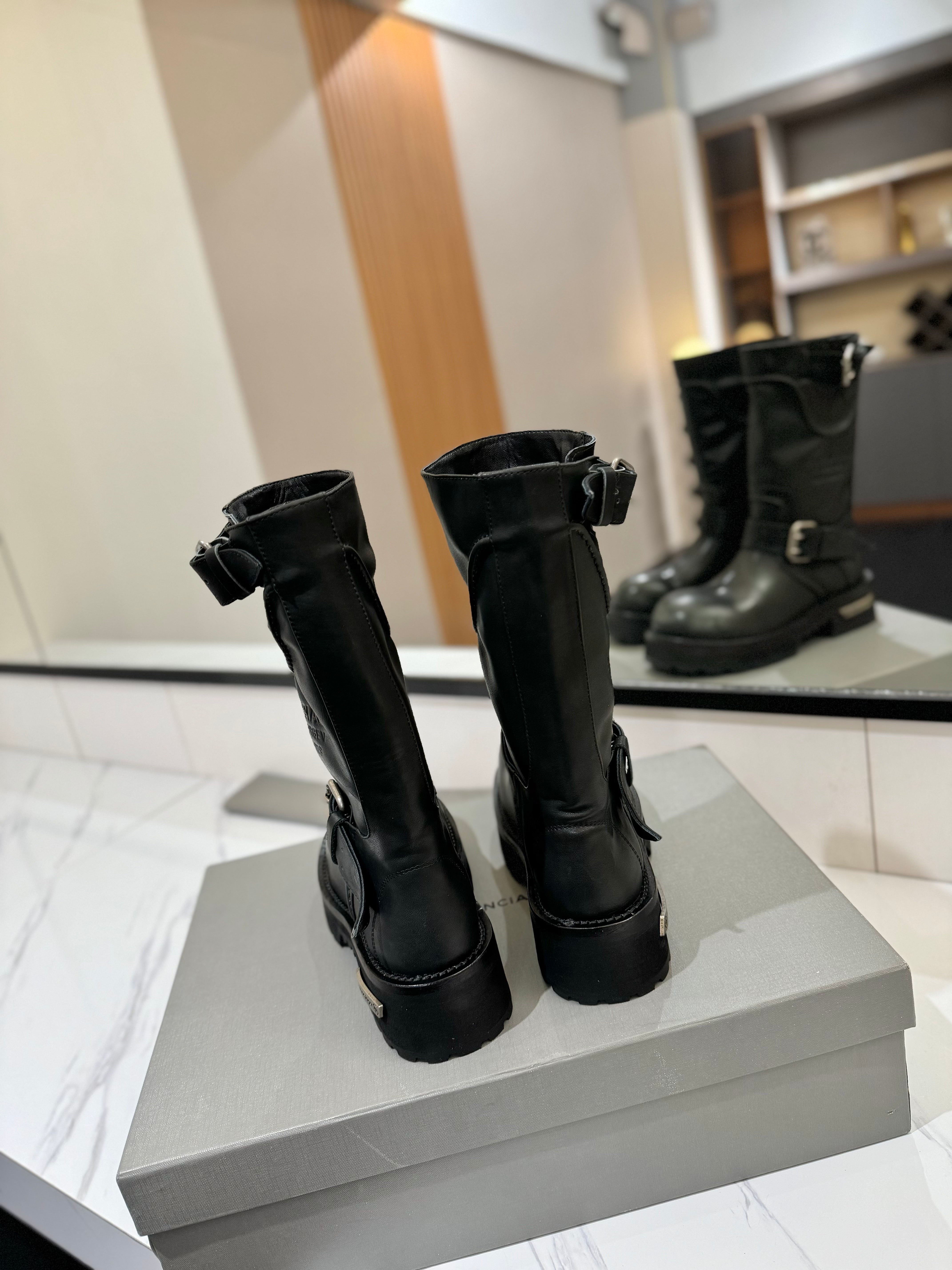 Balenciaga 25s buckled mid-calf boots black calfskin  467613