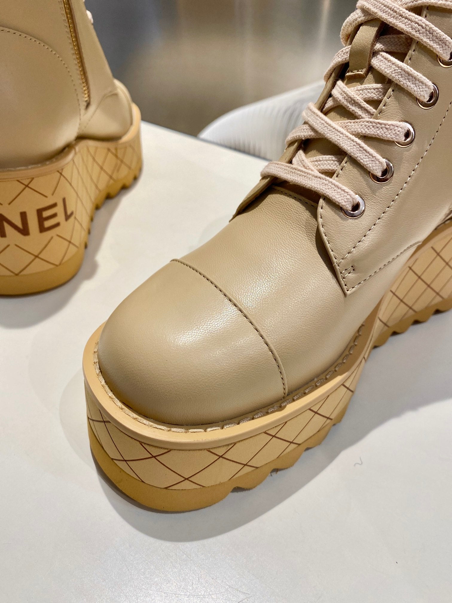 CC Ankle Boots 100m Beige Lambskin
