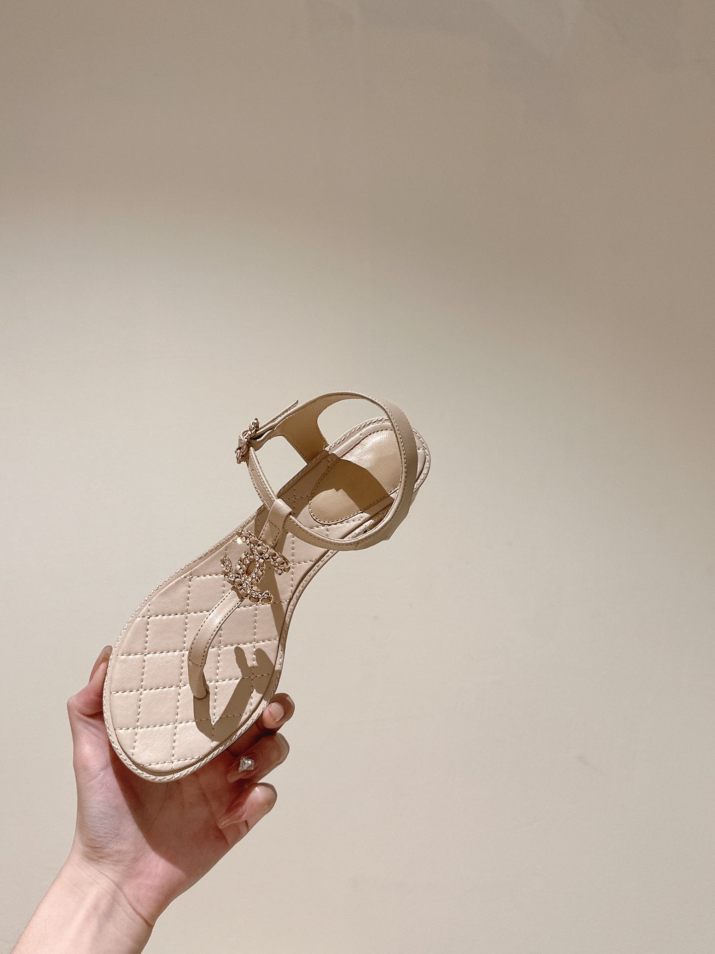 cc sandal 45 beige lambskin