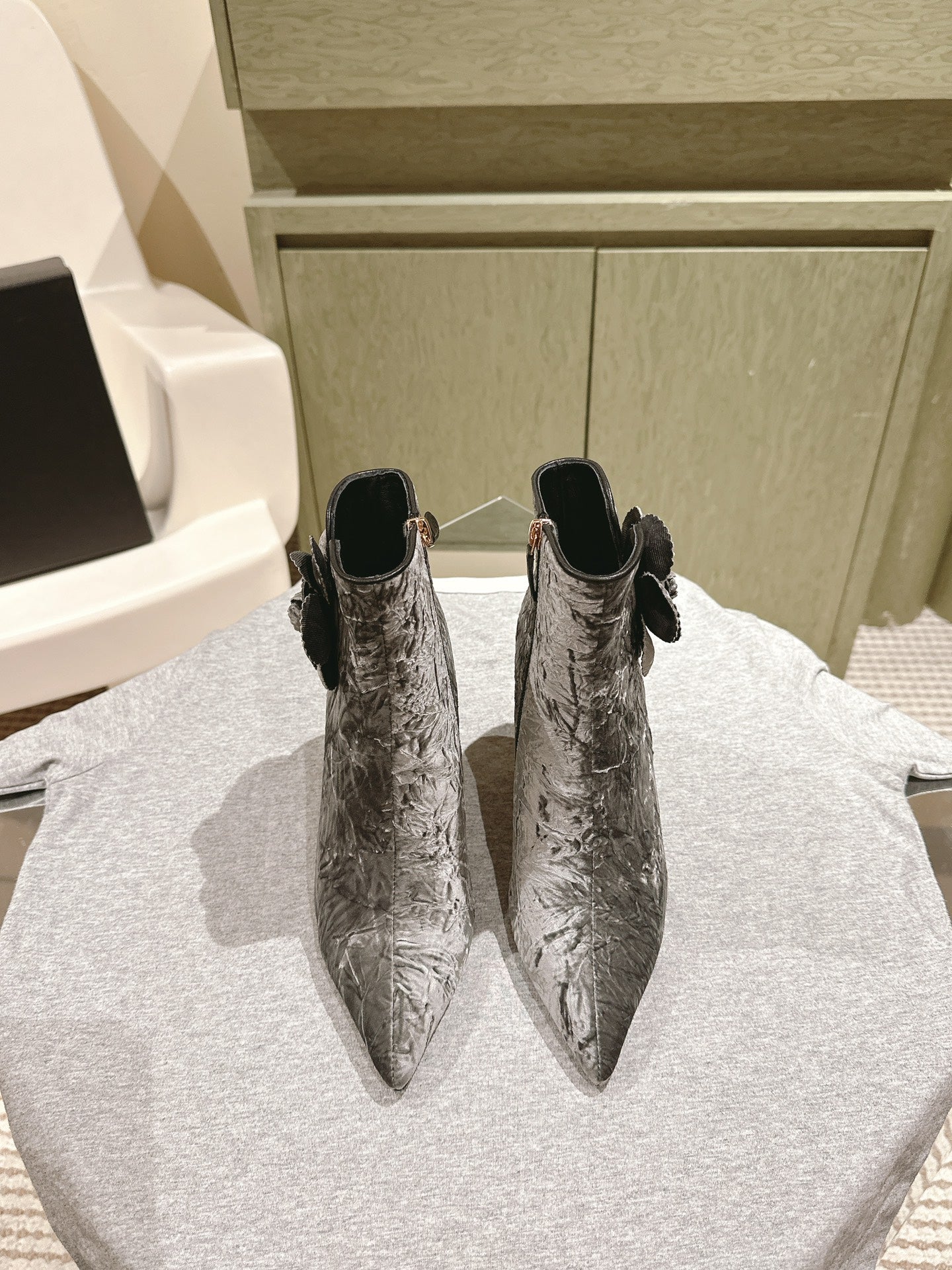 CC Ankle Boots 85mm Silver Rough Velvet Fabric